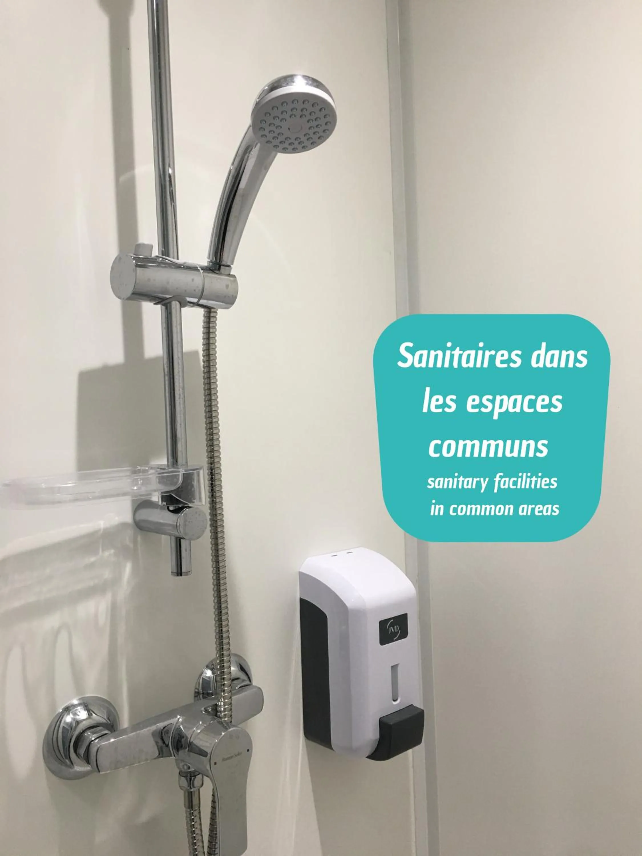 Bathroom in HôtelF1 Angoulême