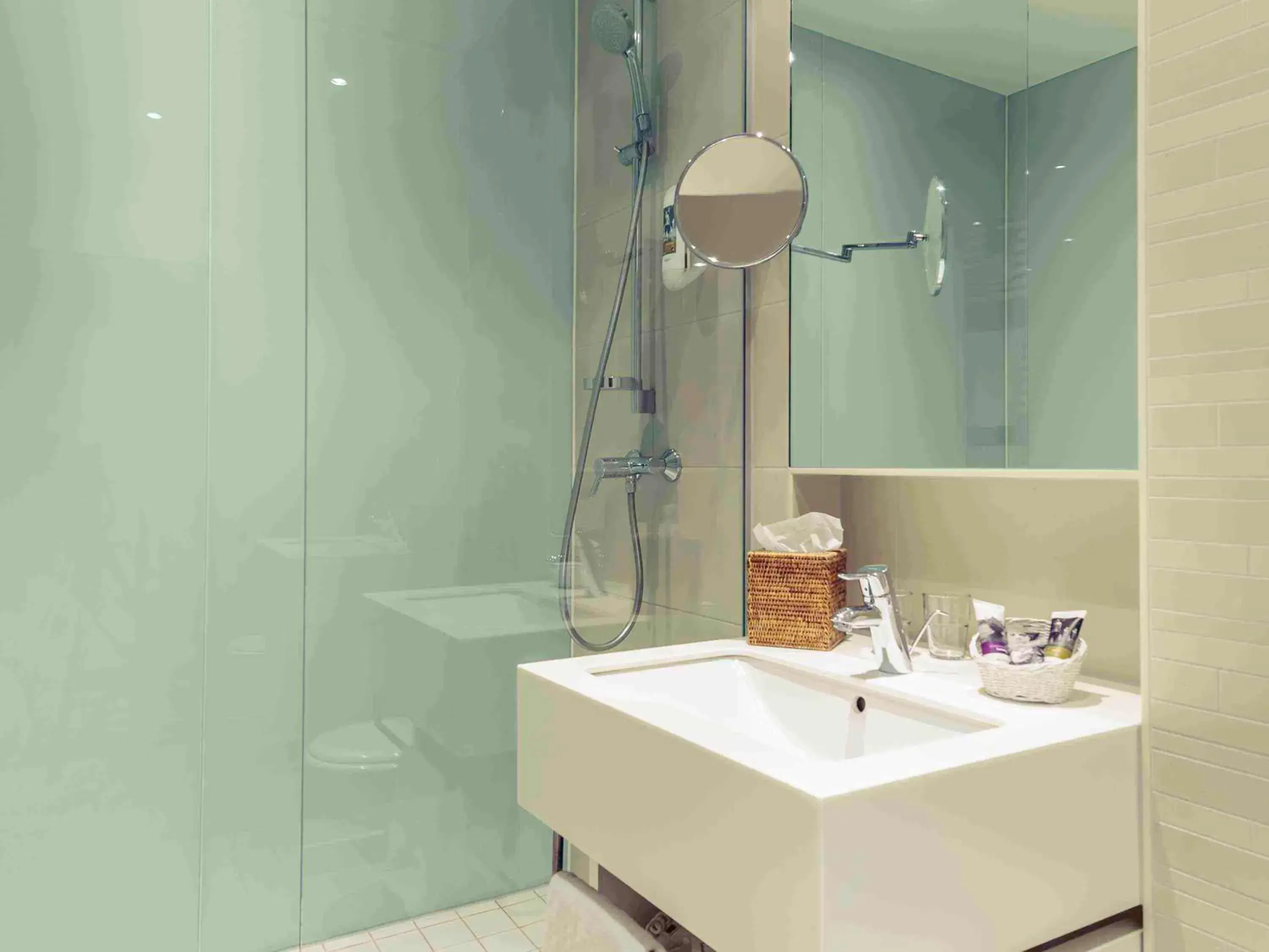 Superior Double Room in Mercure Hotel Koeln Belfortstrasse Superior Double Room in Mercure Hotel Koeln Belfortstrasse