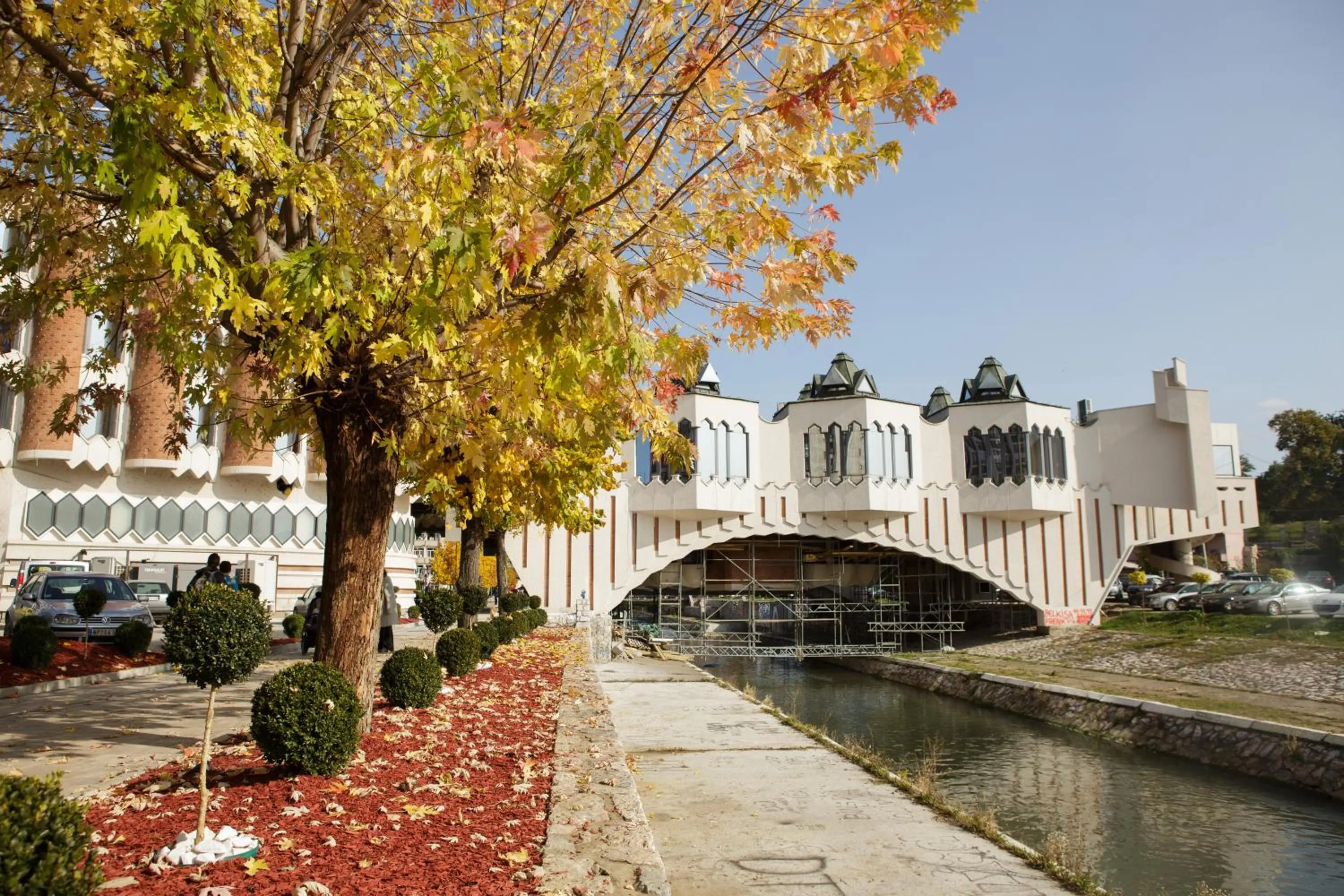 Property building in Hotel Vrbak ND