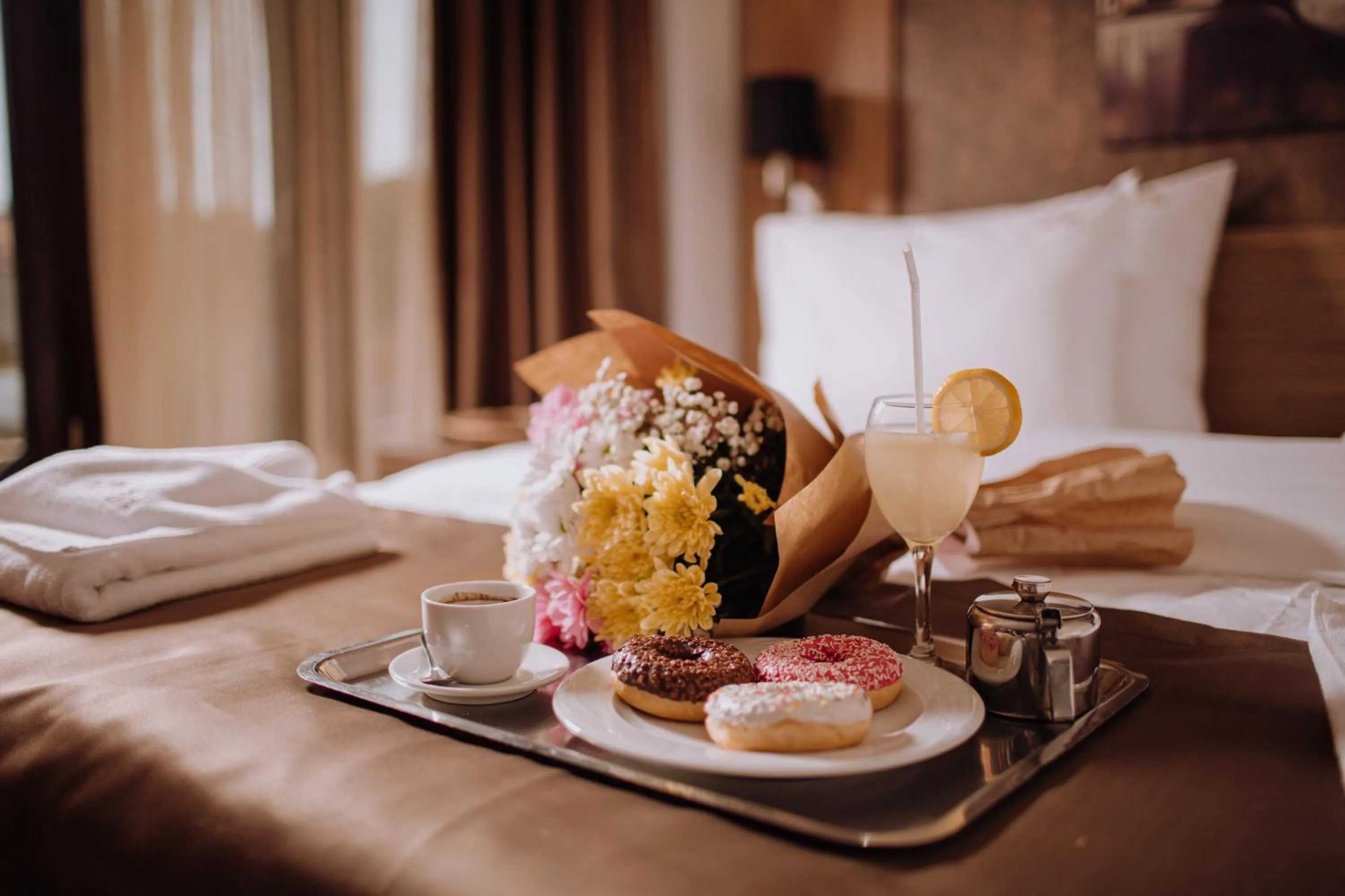 Food and drinks, Bed in Hotel Vrbak ND