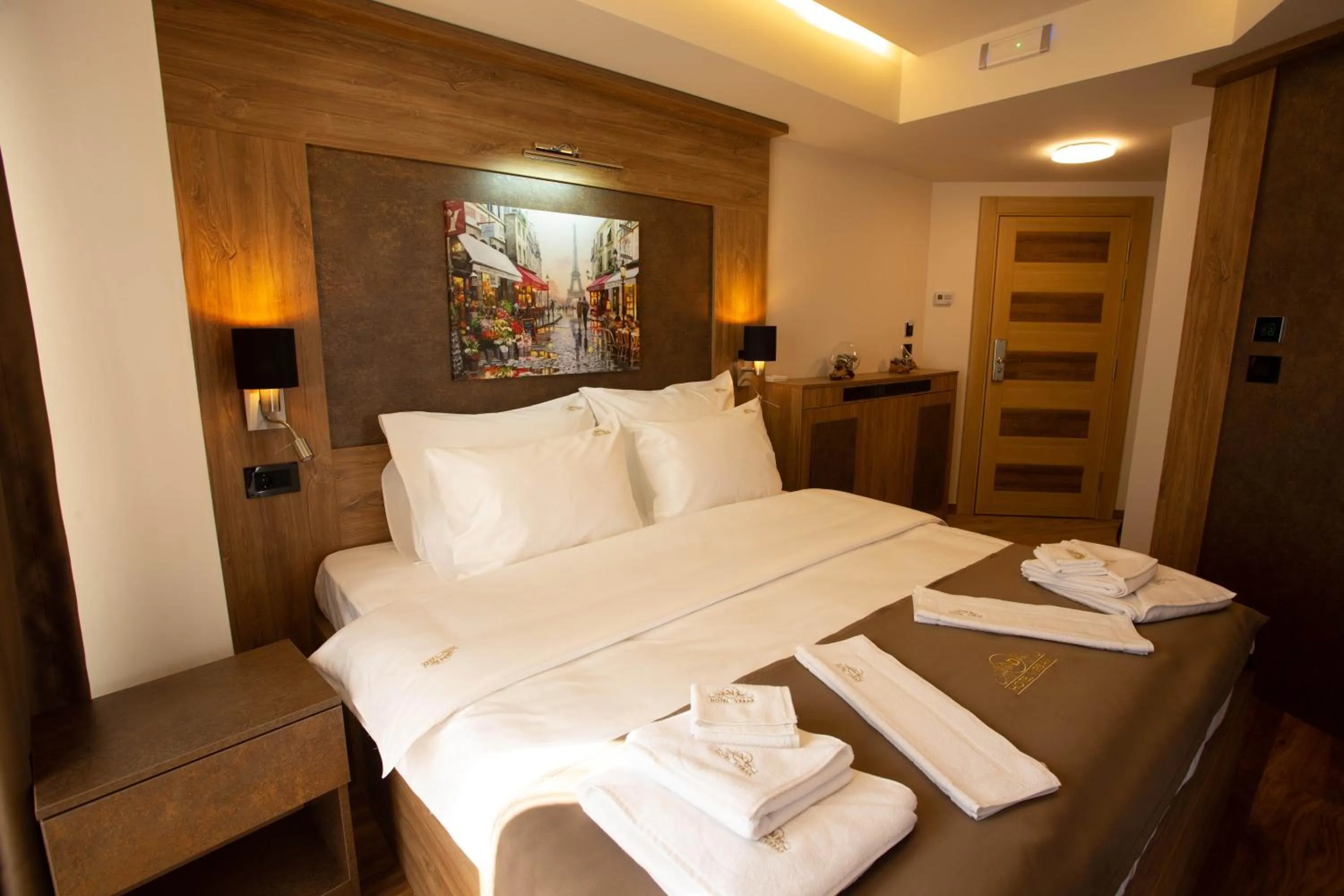 Photo of the whole room, Bed in Hotel Vrbak ND