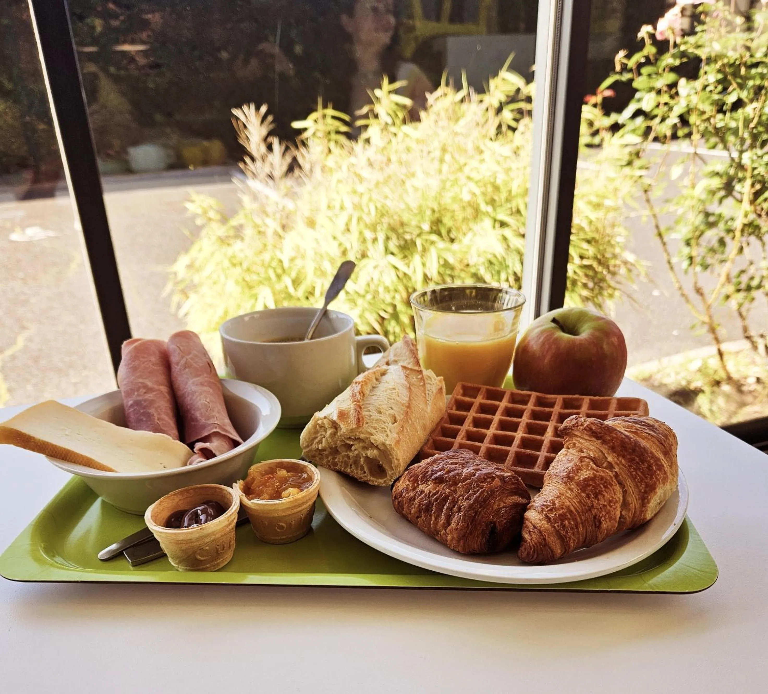 Breakfast in ibis budget Clermont Ferrand Sud