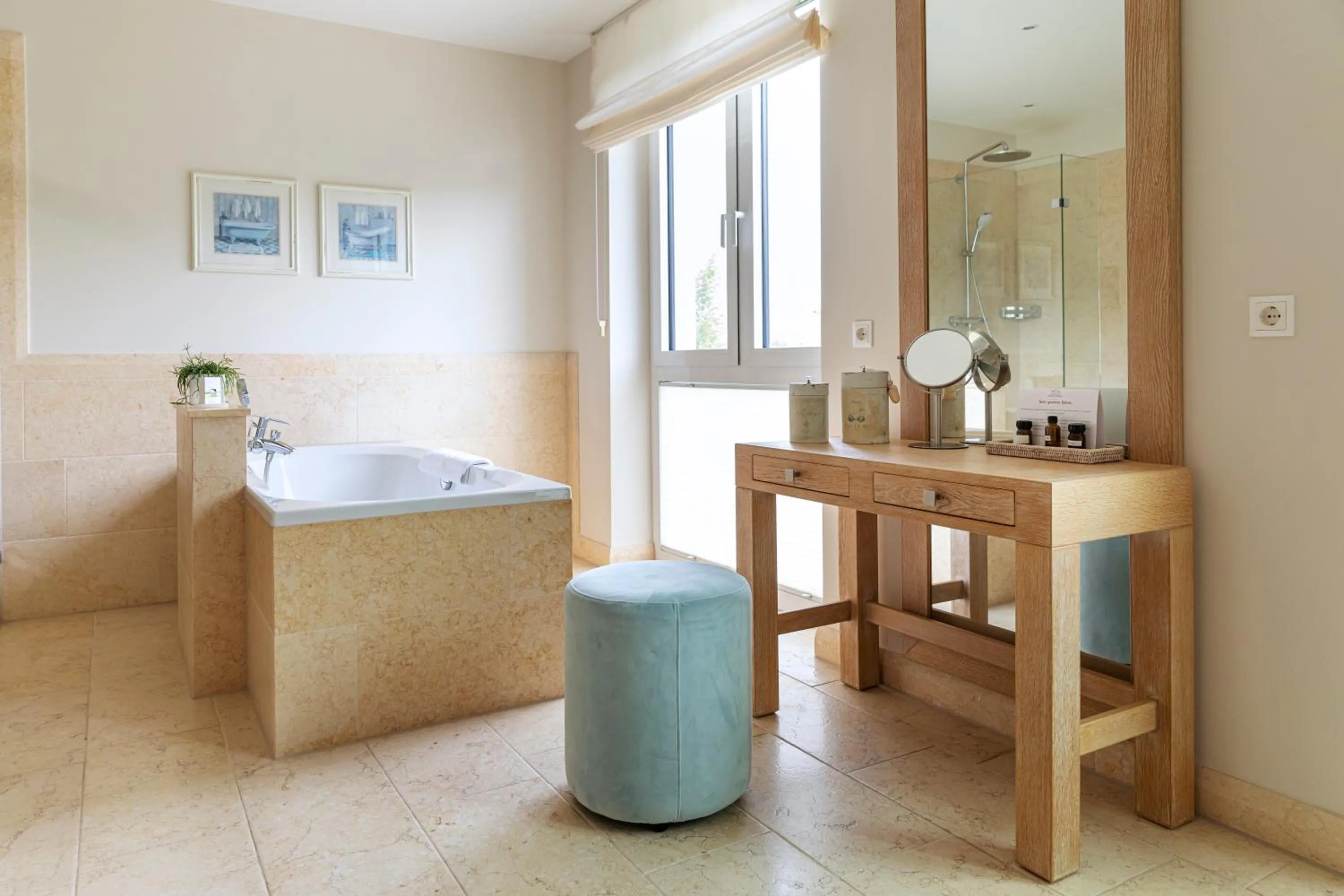 Bathroom in Strandhotel Dünenmeer - Adults only