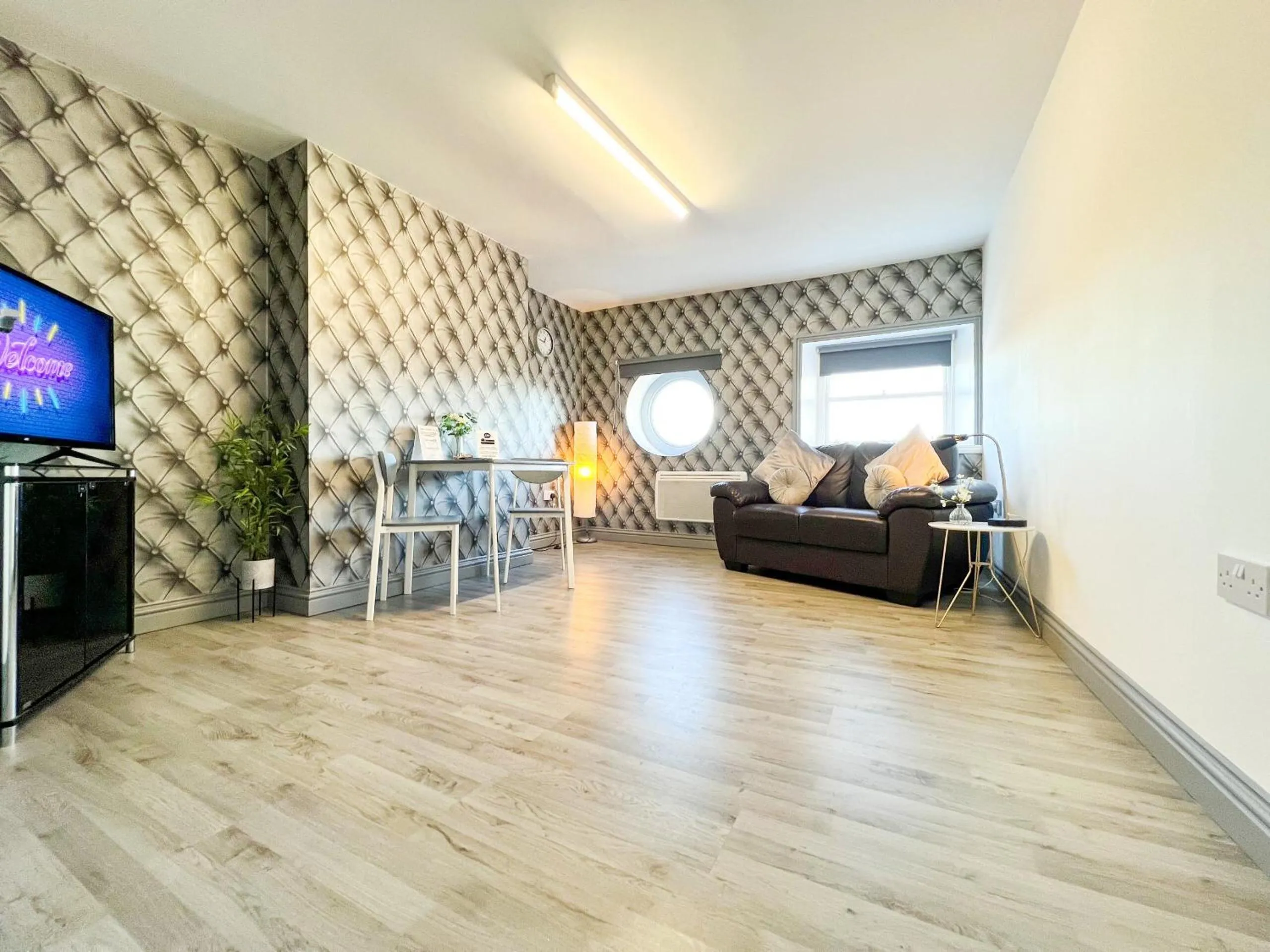 Living room, Seating Area in The Quayside Apartment Hotel