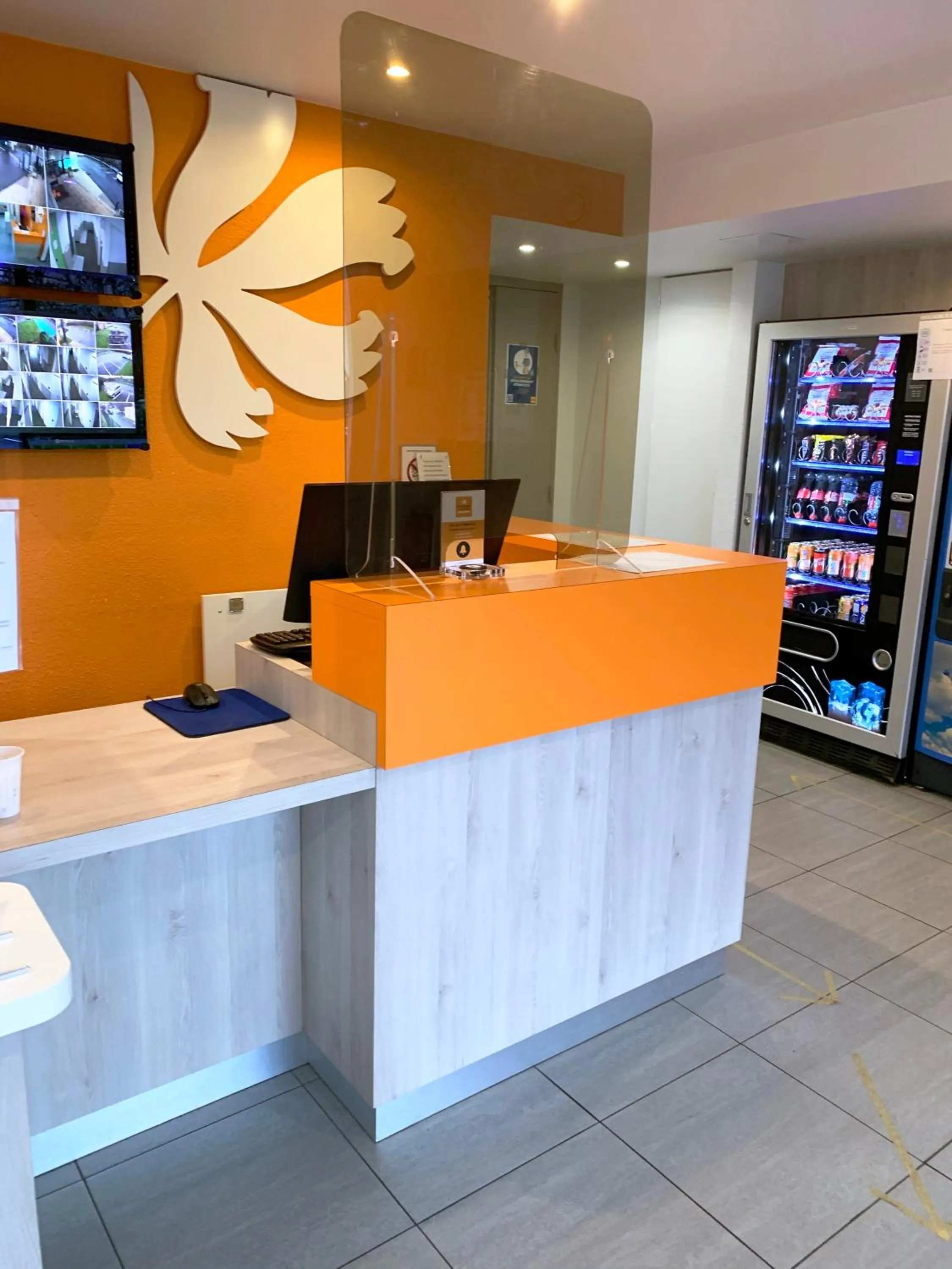 Lobby or reception in Premiere Classe Lyon Beynost