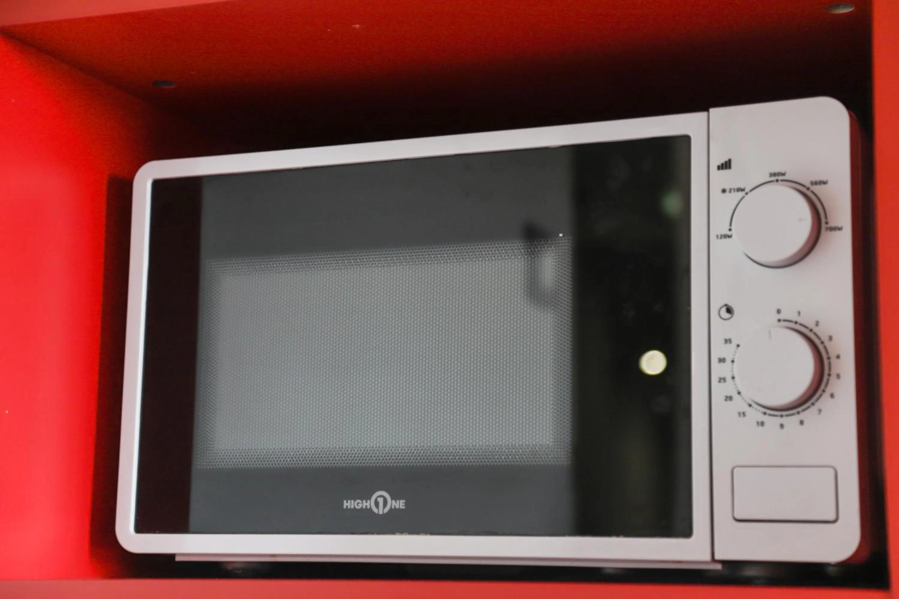 minibar in Premiere Classe Lyon Beynost