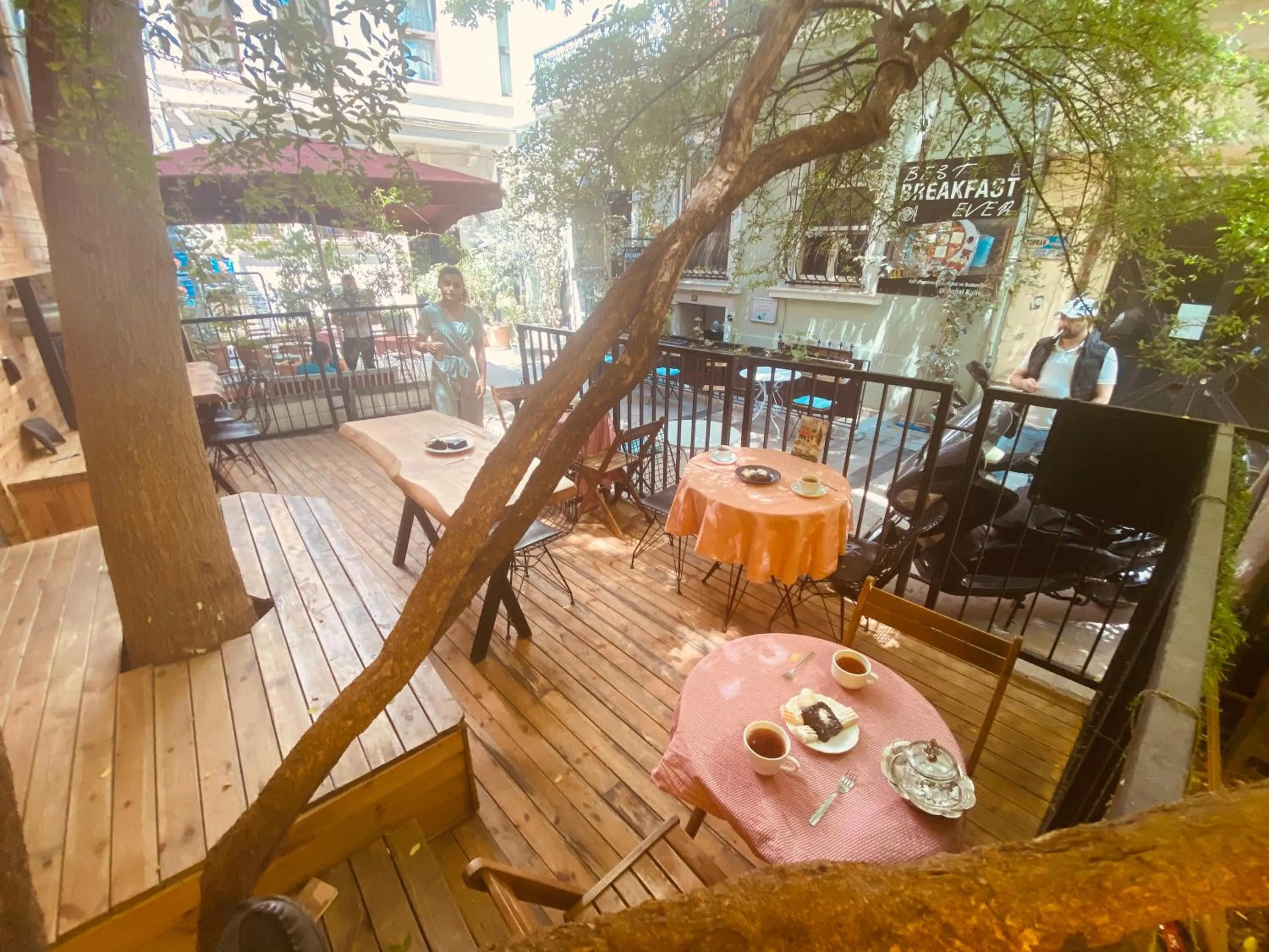 Patio in GANJ Hotel