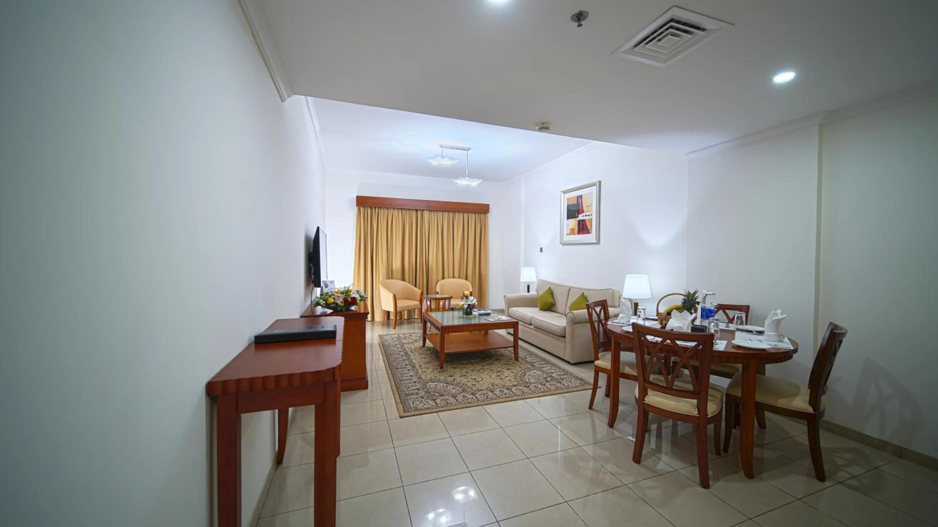 Living room in Rose Garden Hotel Apartments - Bur Dubai