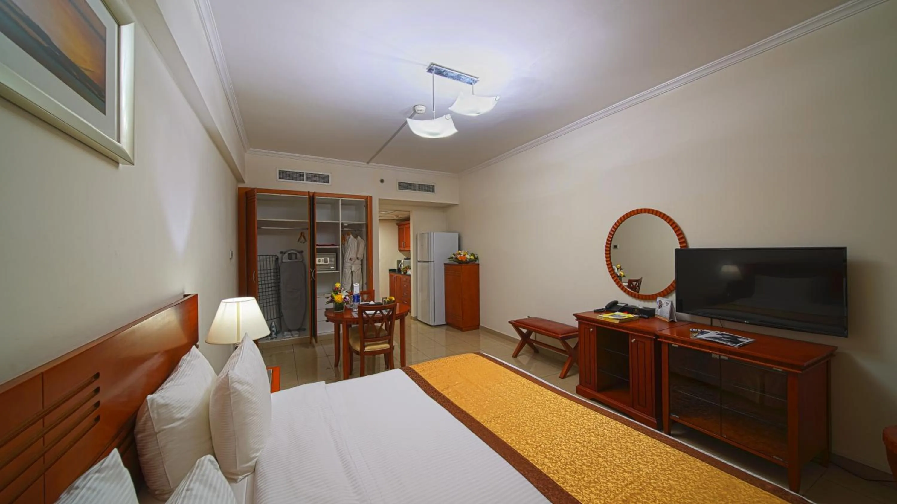 Photo of the whole room, Bed in Rose Garden Hotel Apartments - Bur Dubai