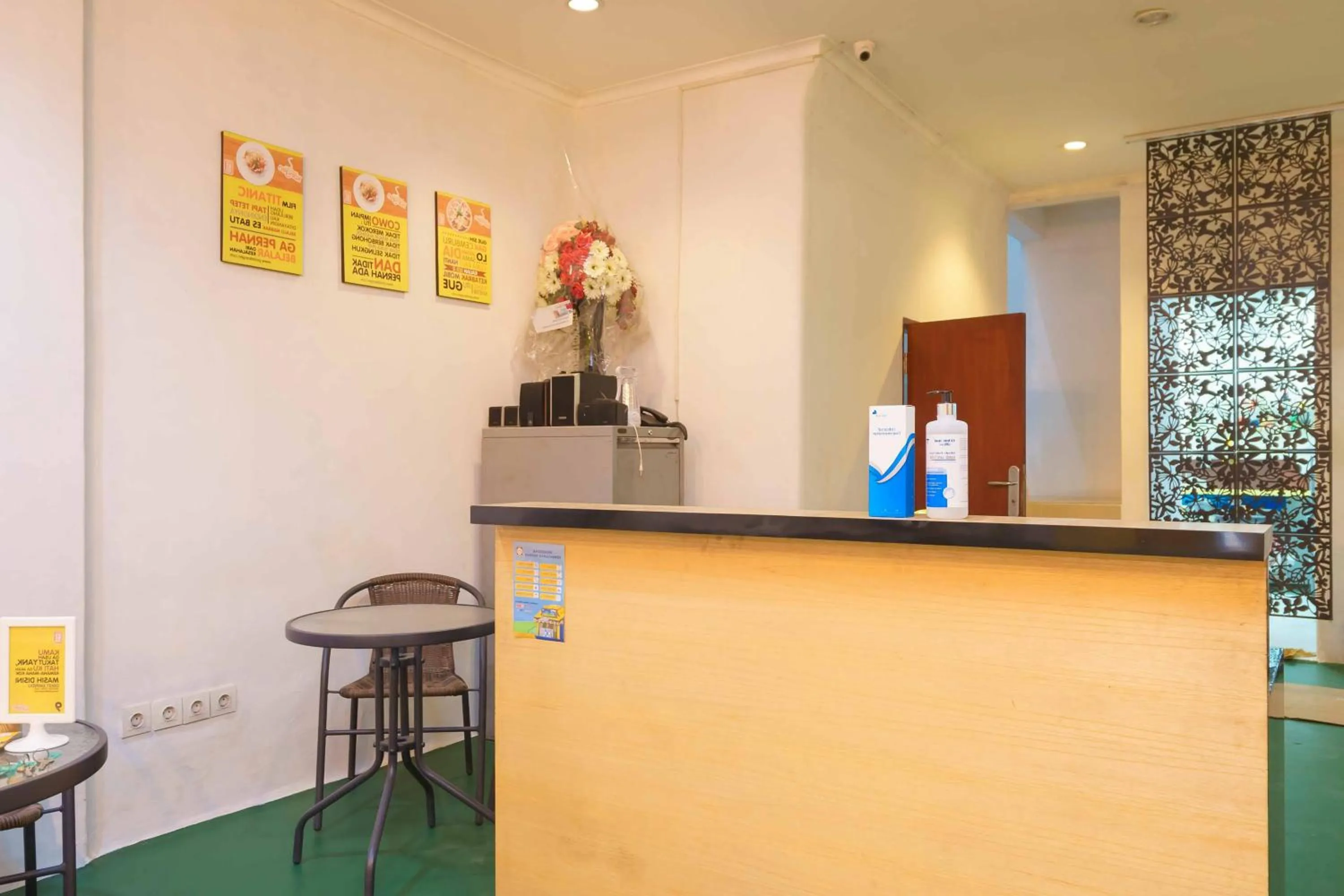 RedDoorz @ Taman Galaxy Bekasi