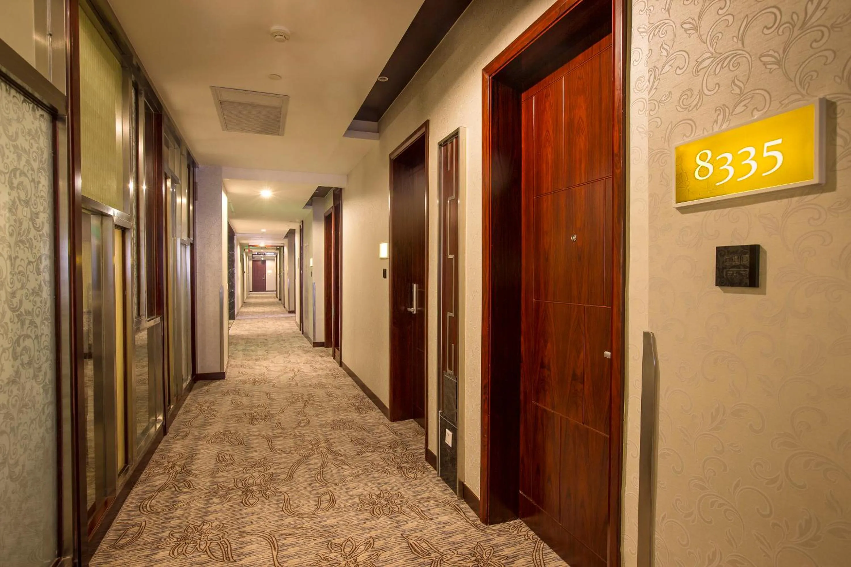 Lobby or reception in Huachen International Hotel