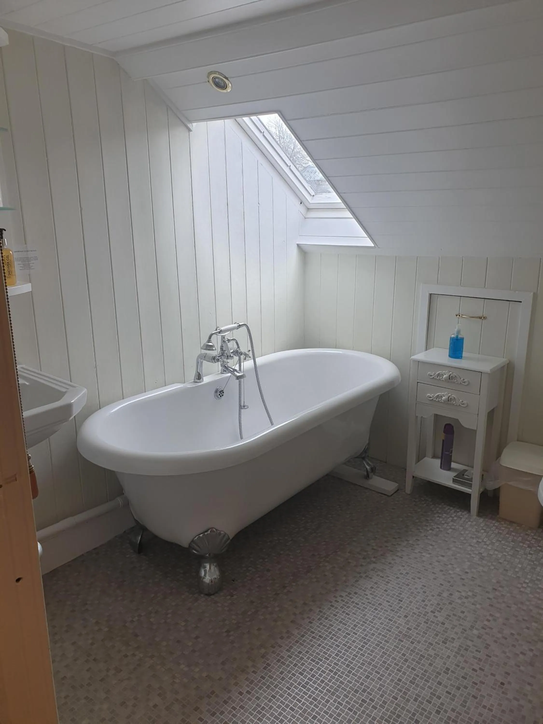 Bathroom in St Vincent Guest House