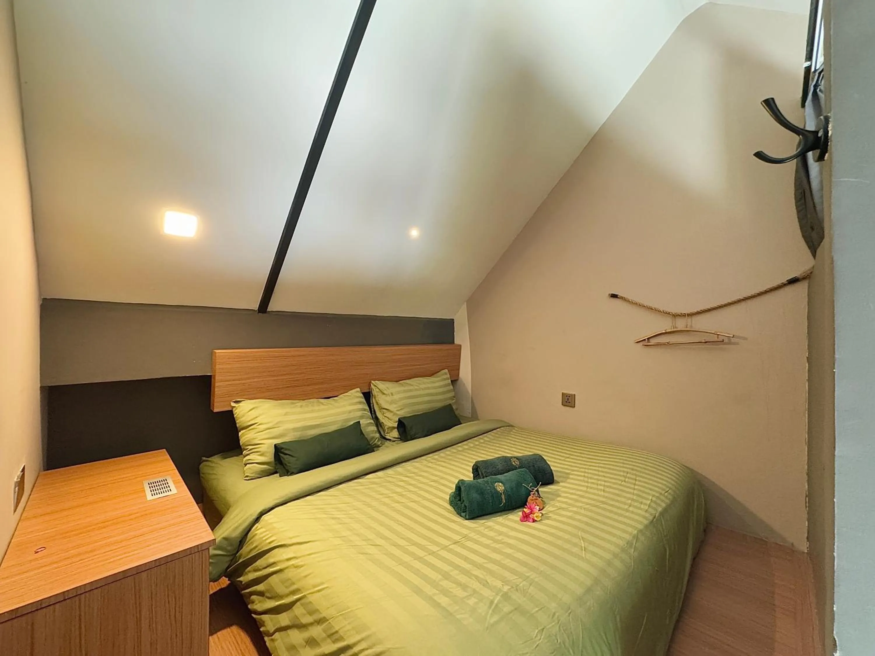 Bed in The Jungle Hostel Canggu