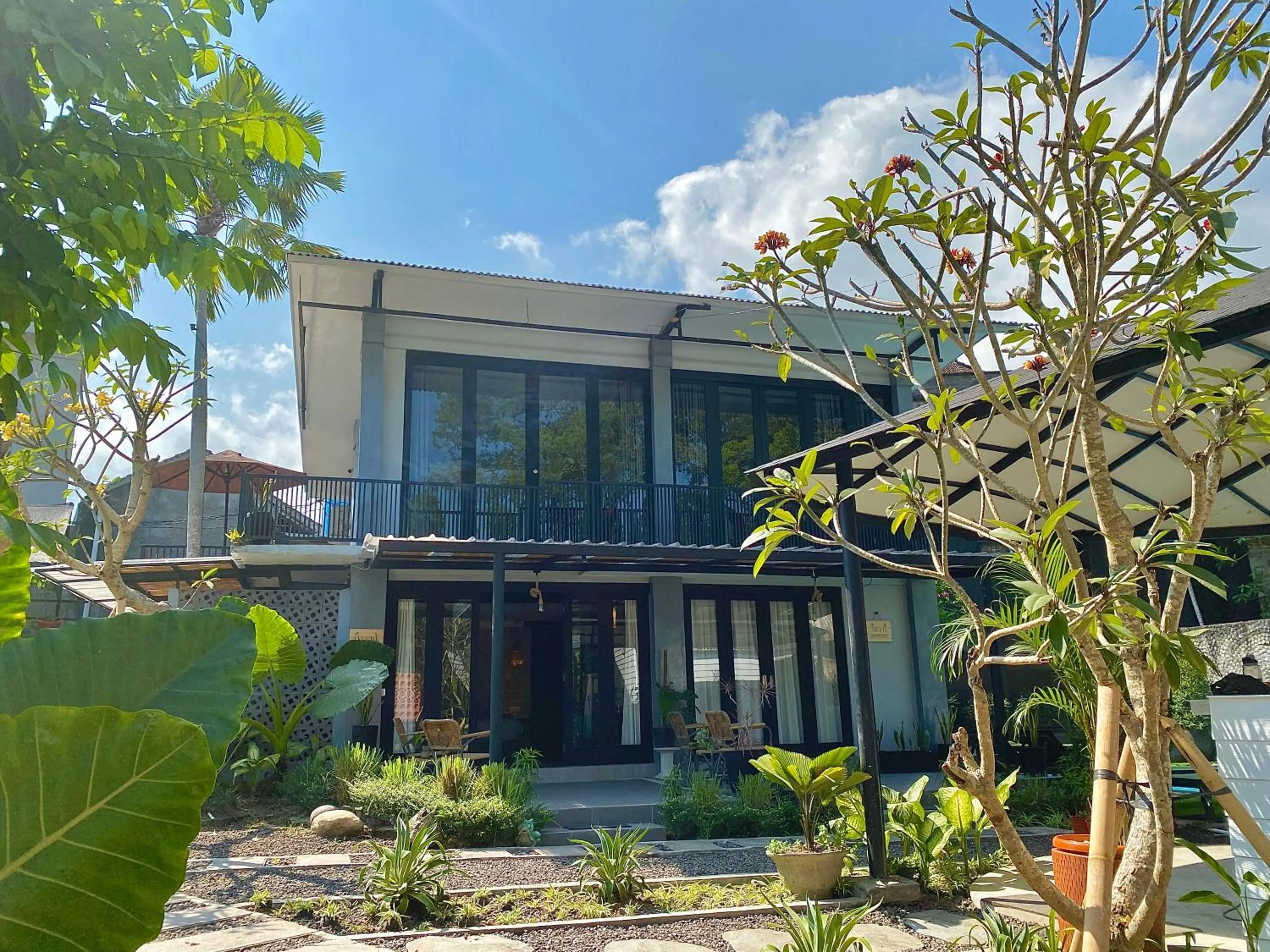 Property building in The Jungle Hostel Canggu