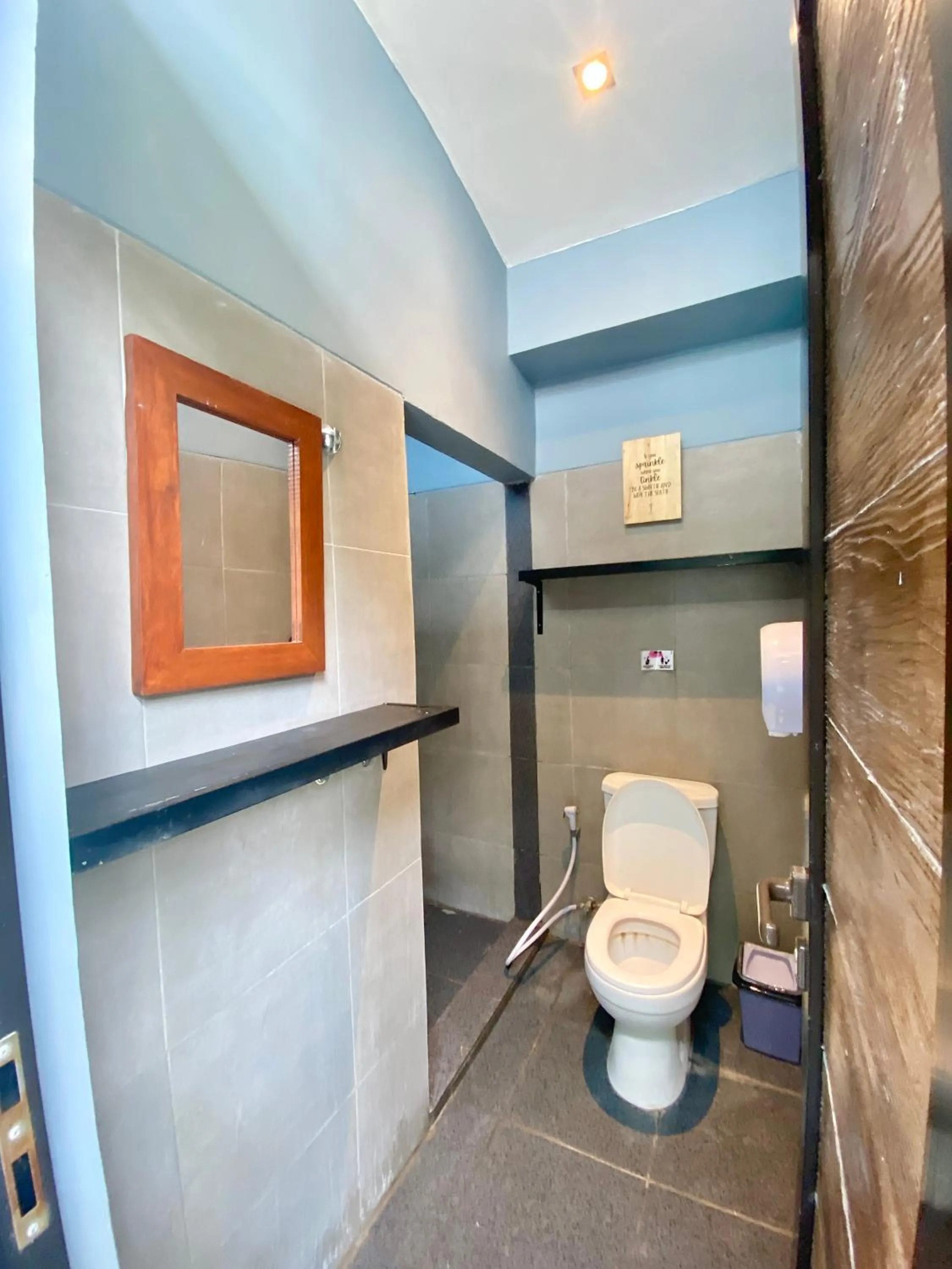 Bathroom in The Jungle Hostel Canggu