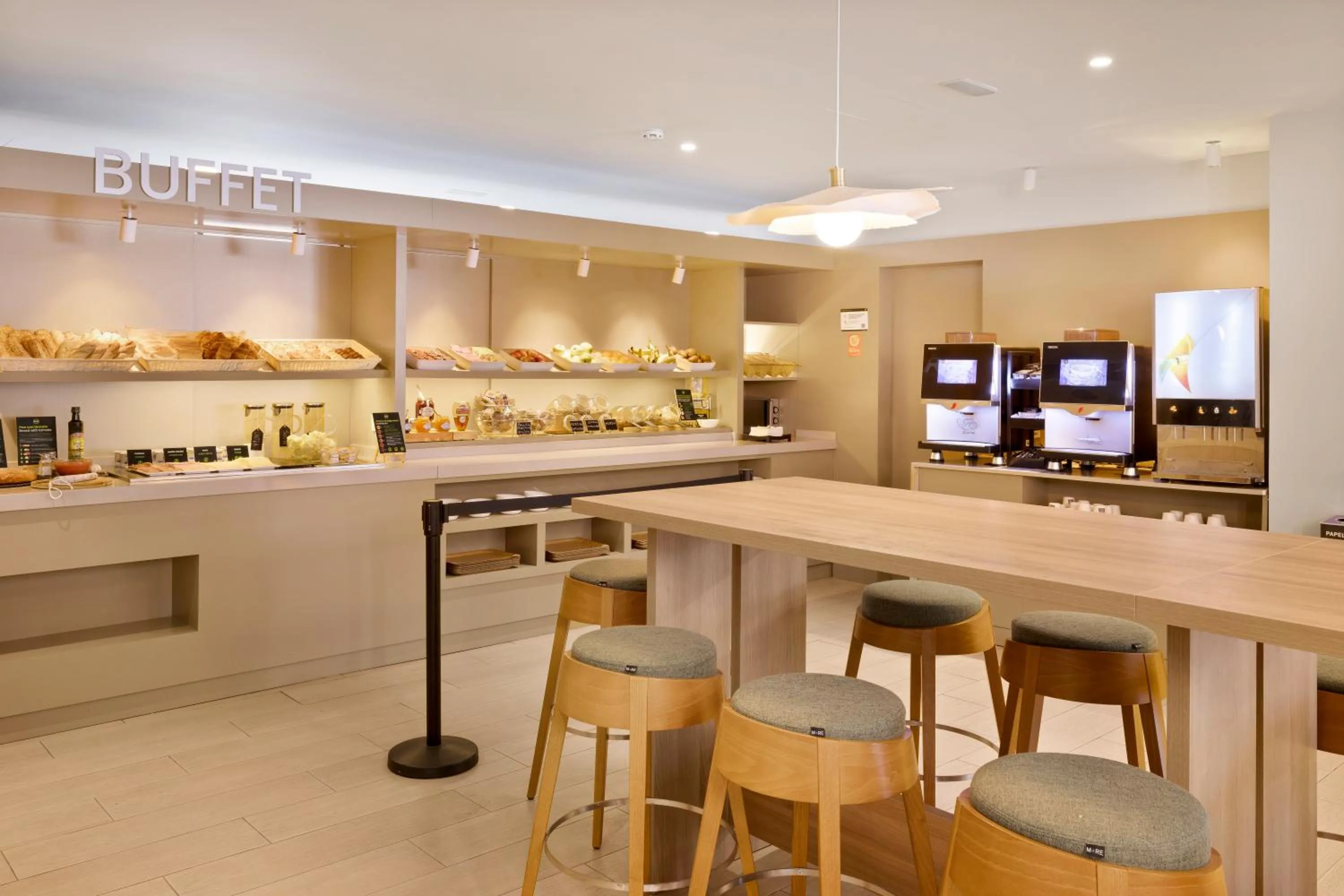 Buffet breakfast in B&B HOTEL Almería Vicar