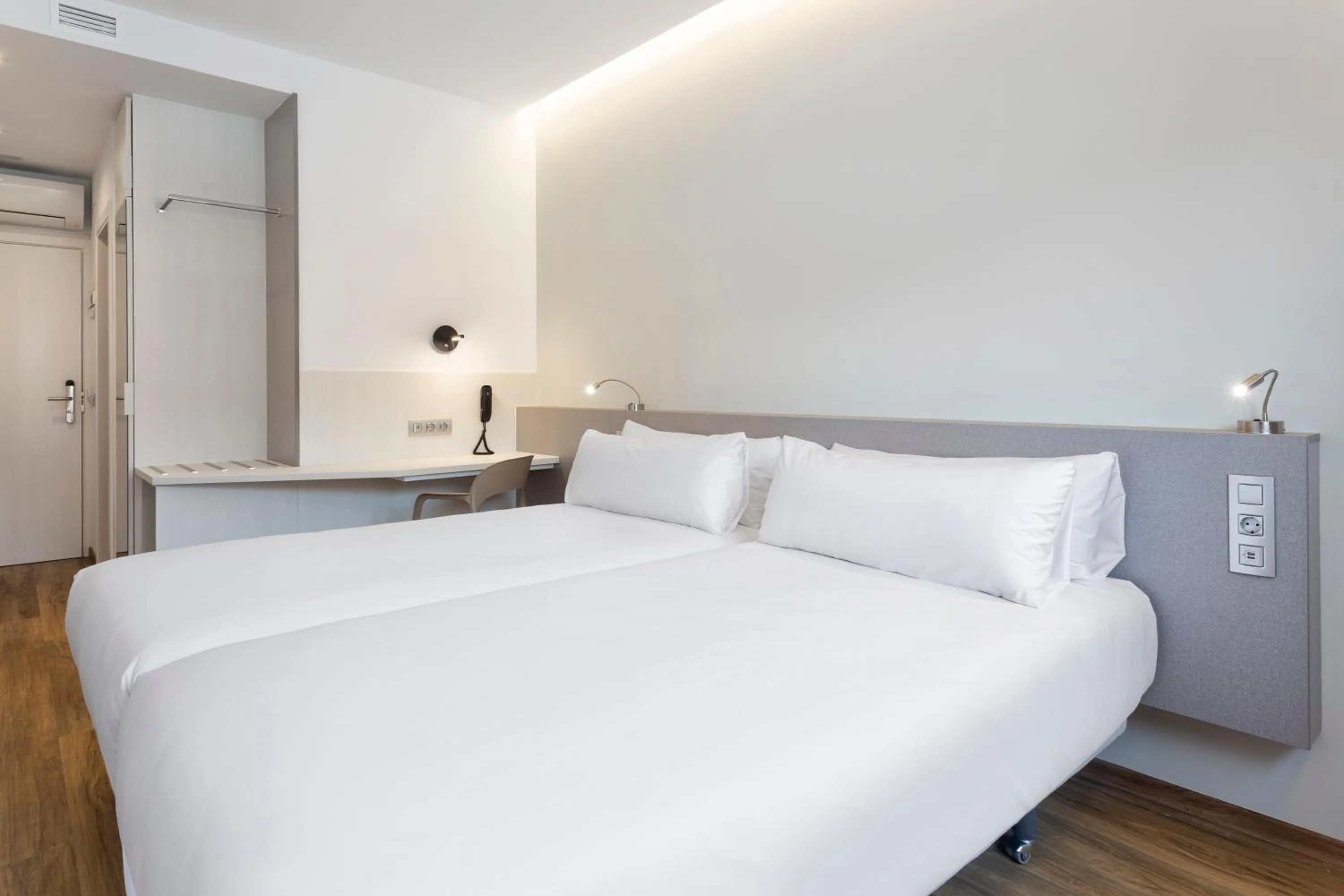 Photo of the whole room, Bed in B&B HOTEL Almería Vicar