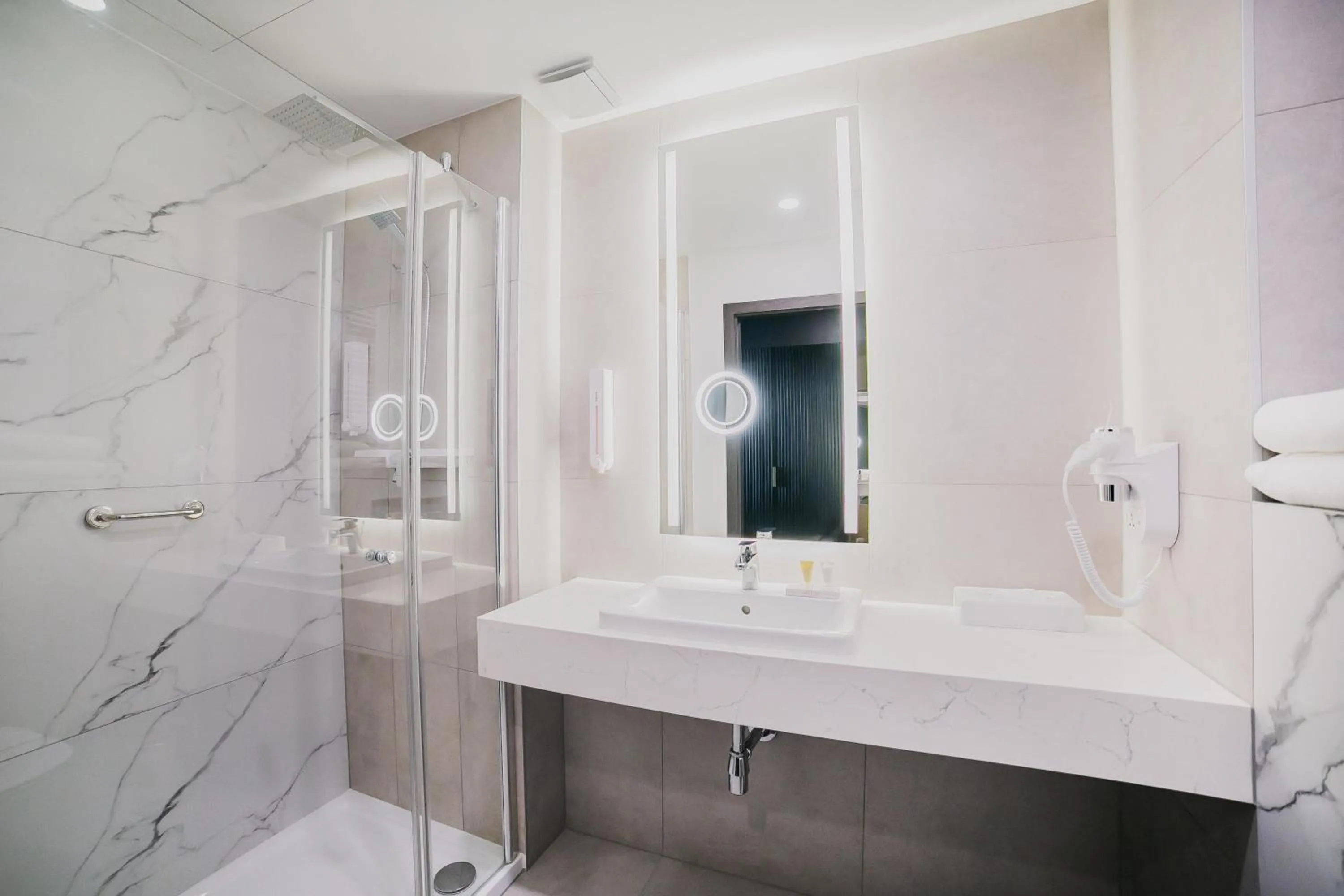 Bathroom in B&B HOTEL Warsaw East