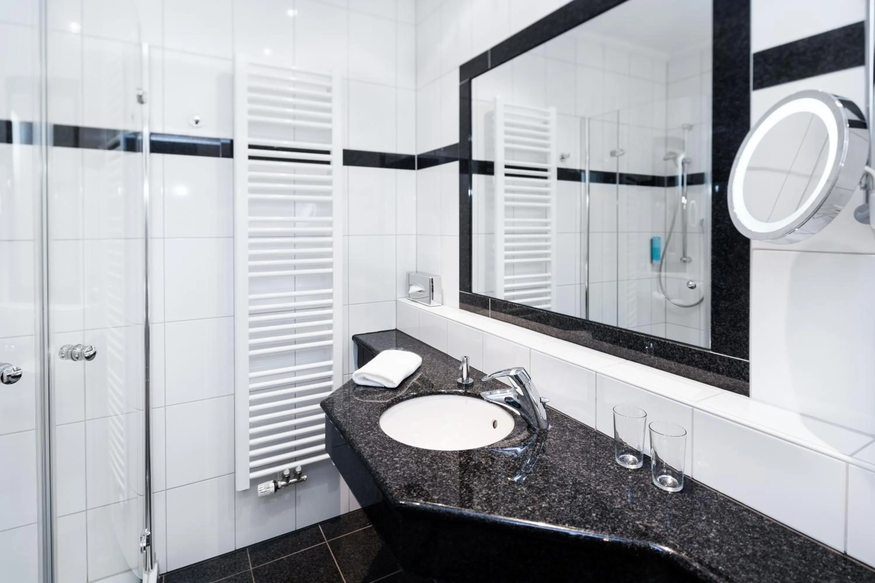 Photo of the whole room in Hotel Villa Marburg im Park