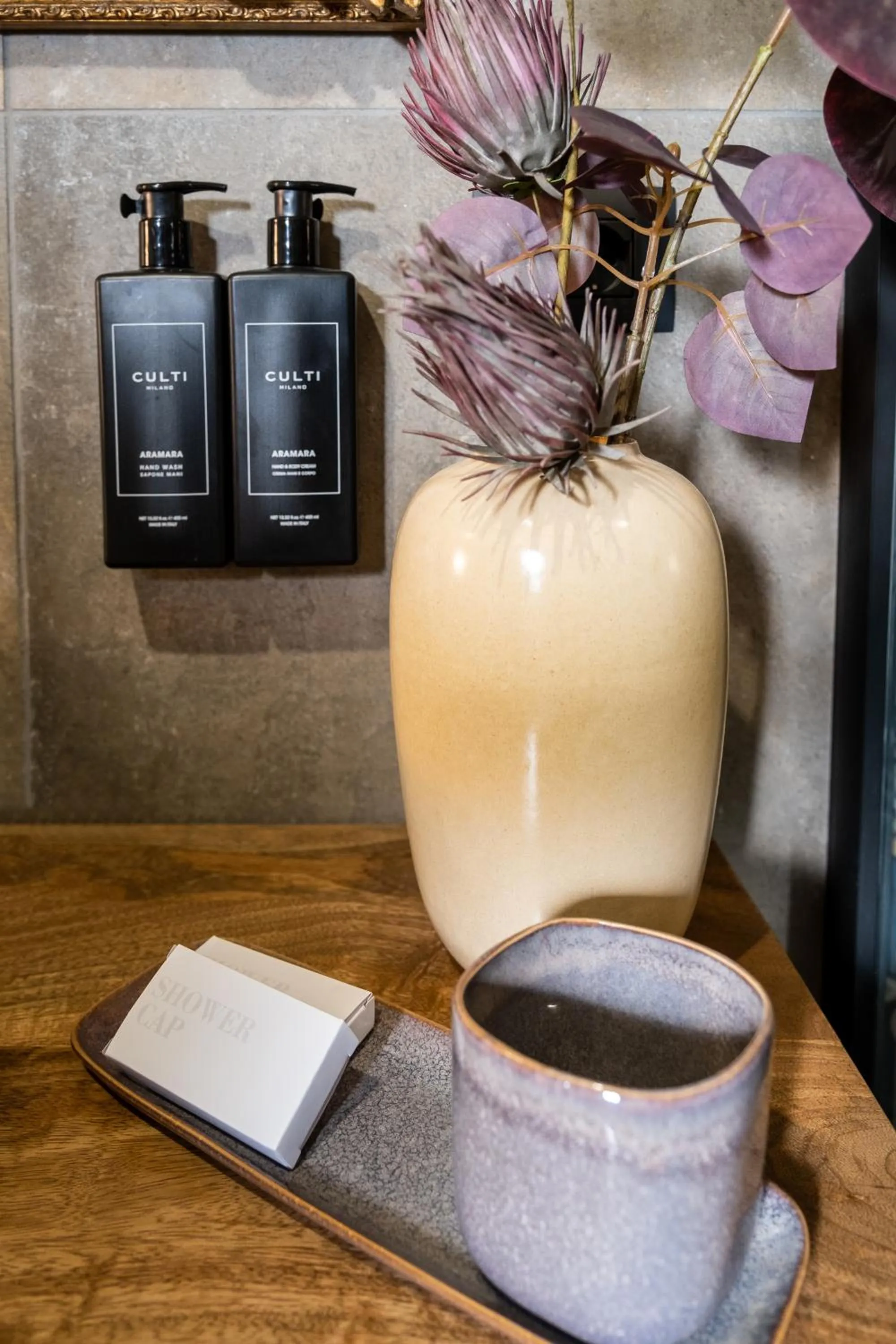 Decorative detail in Relais San Baio