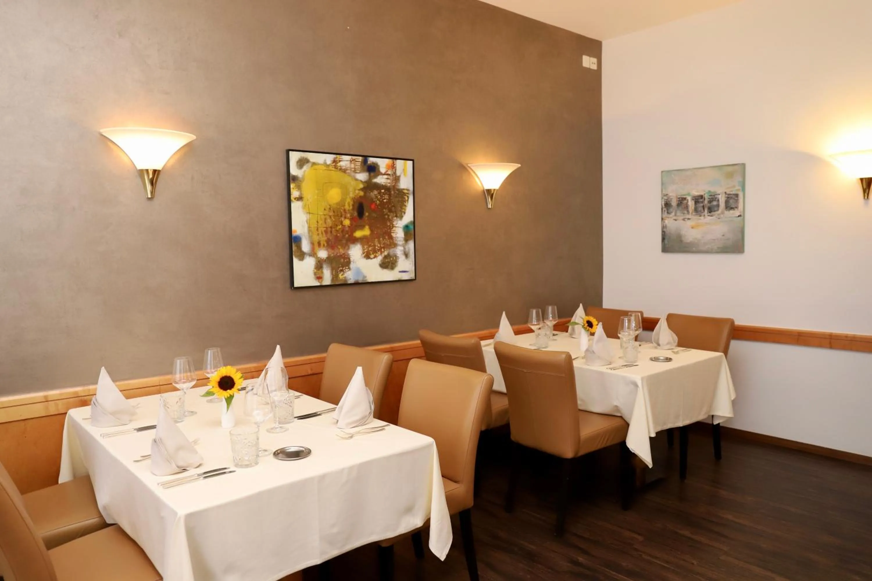 Restaurant/places to eat in Hotel Arancio