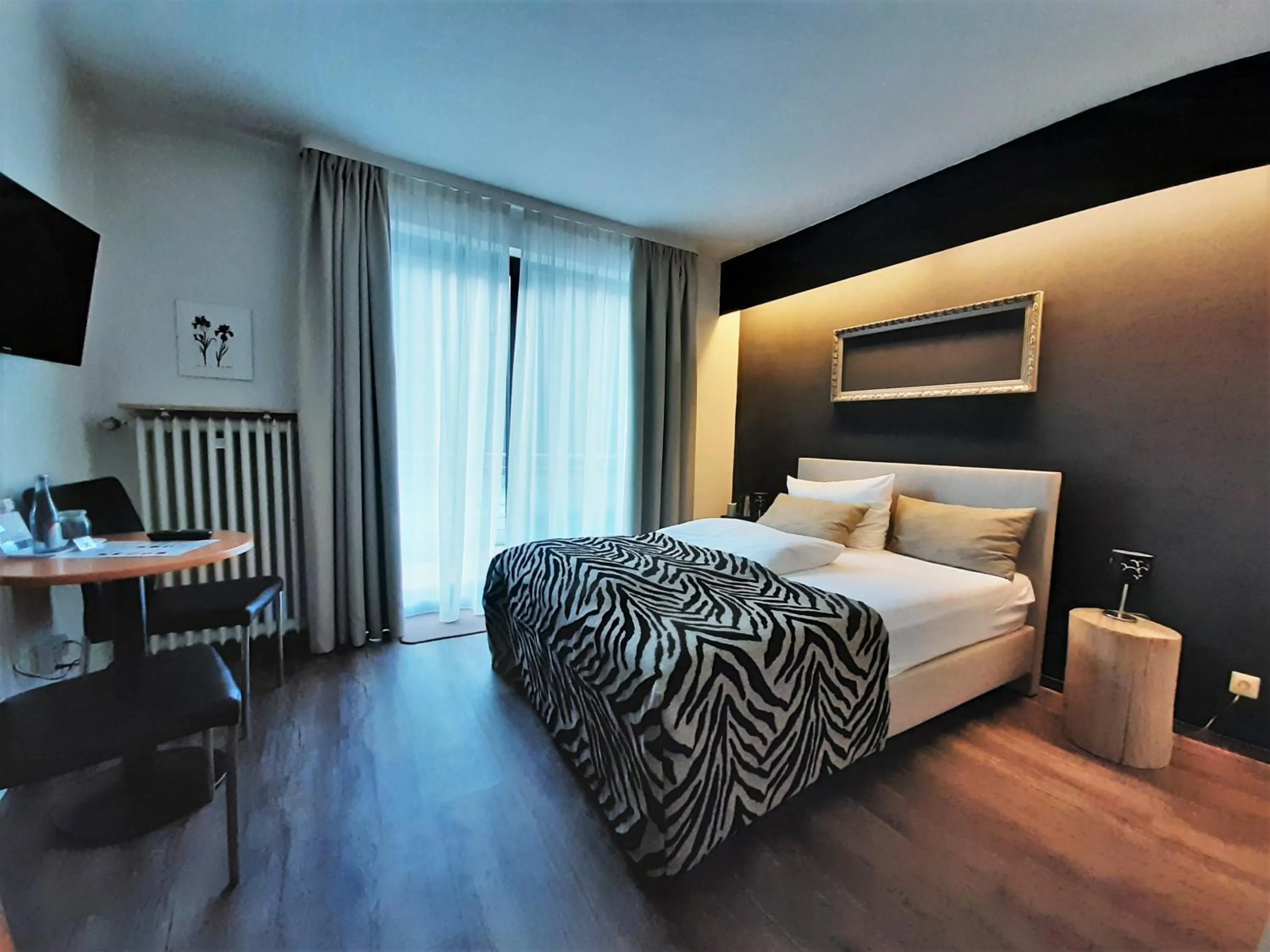 Photo of the whole room, Bed in Harz hotel Iris