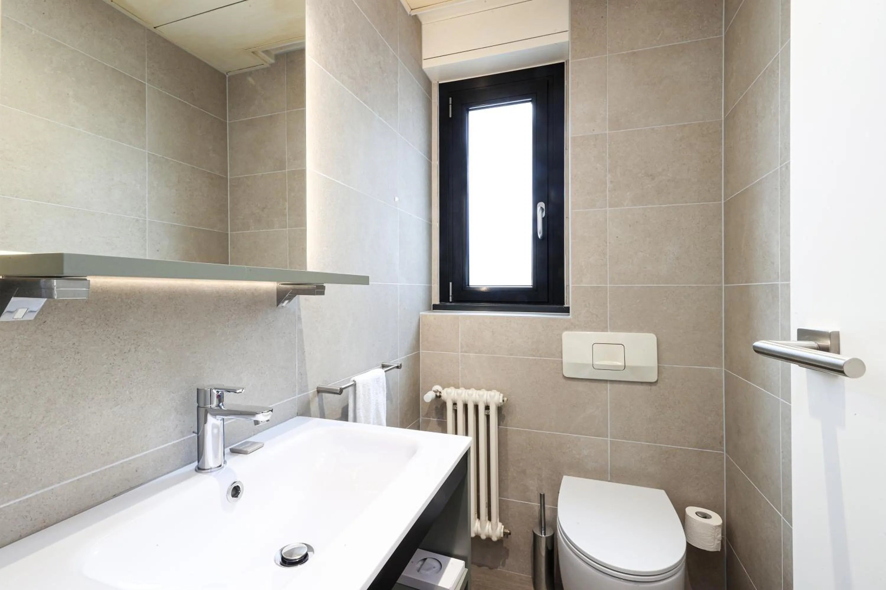 Toilet in Hotel Geranio Au Lac