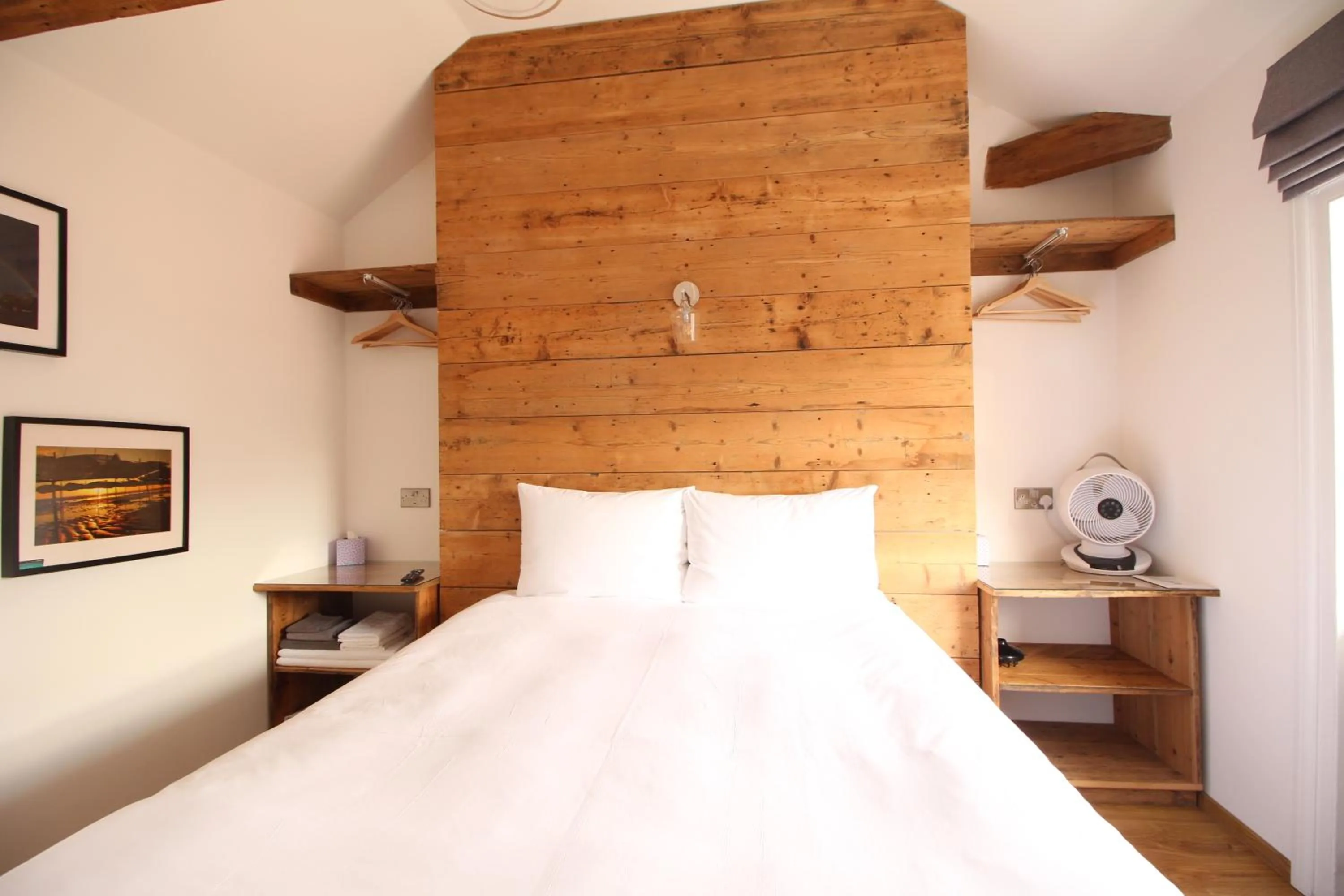 Bedroom, Bed in Number 8