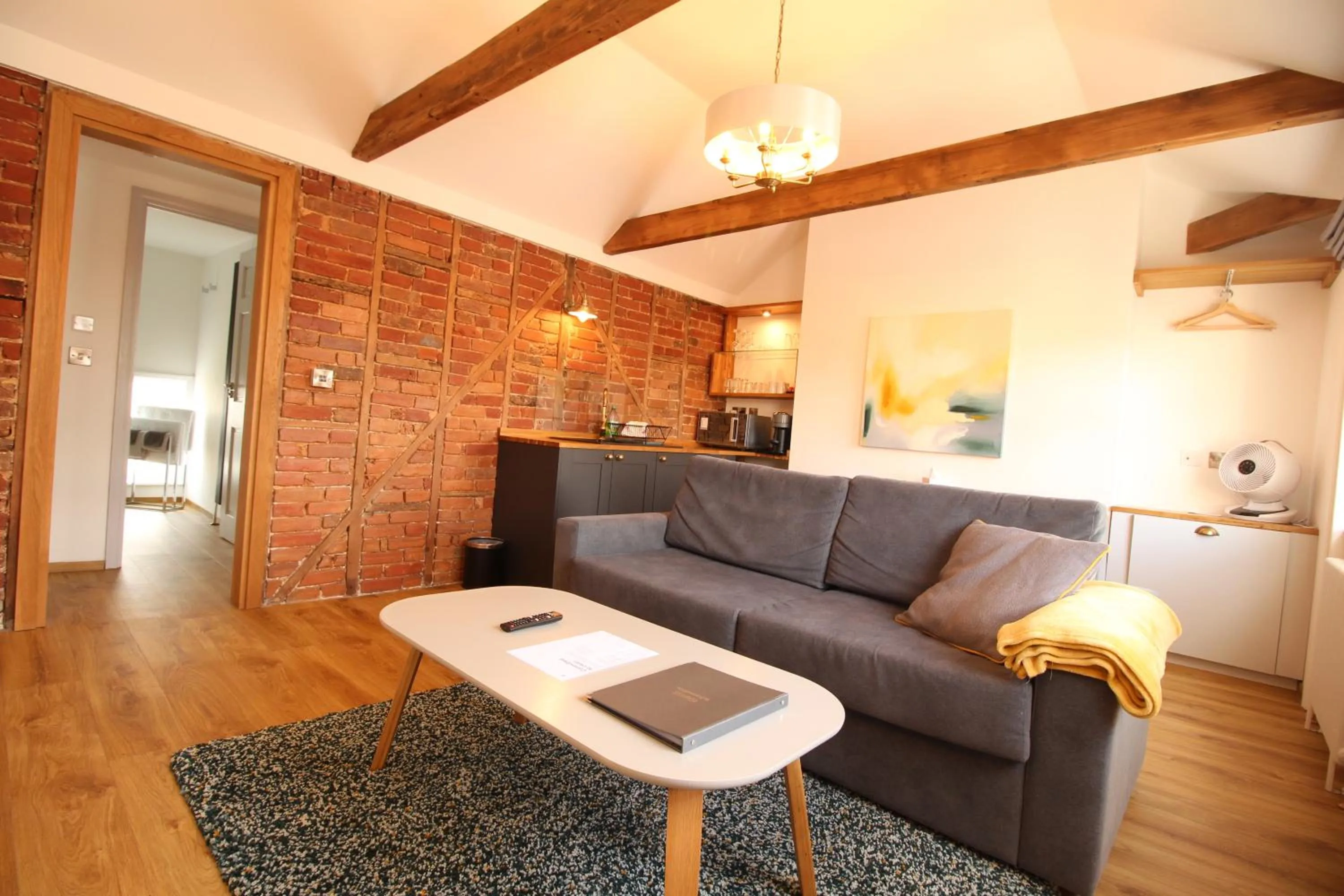 Coffee/tea facilities in Number 8