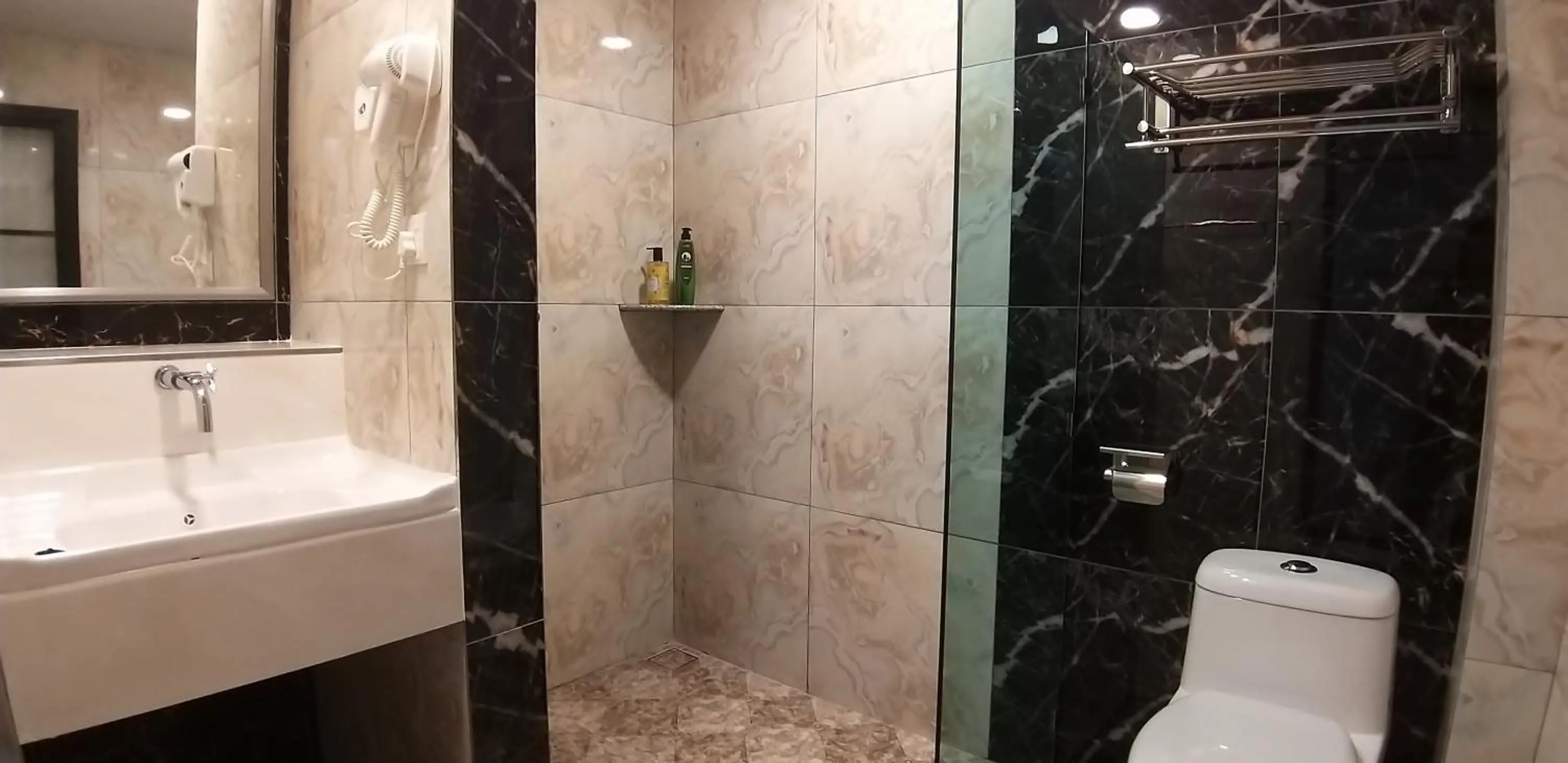 Bathroom in GOOD 9 HOTEL - Cahaya Kota Puteri