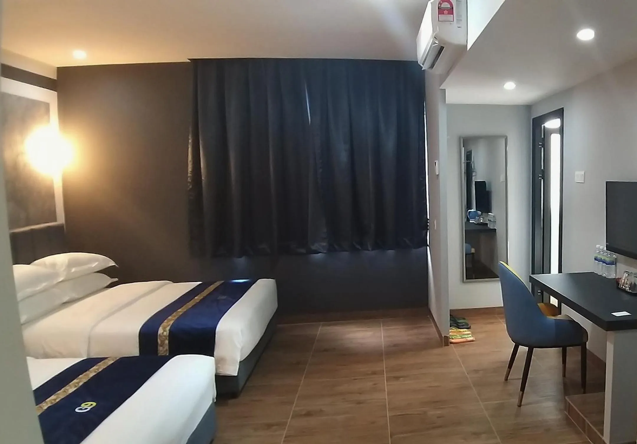 Photo of the whole room, Bed in GOOD 9 HOTEL - Cahaya Kota Puteri