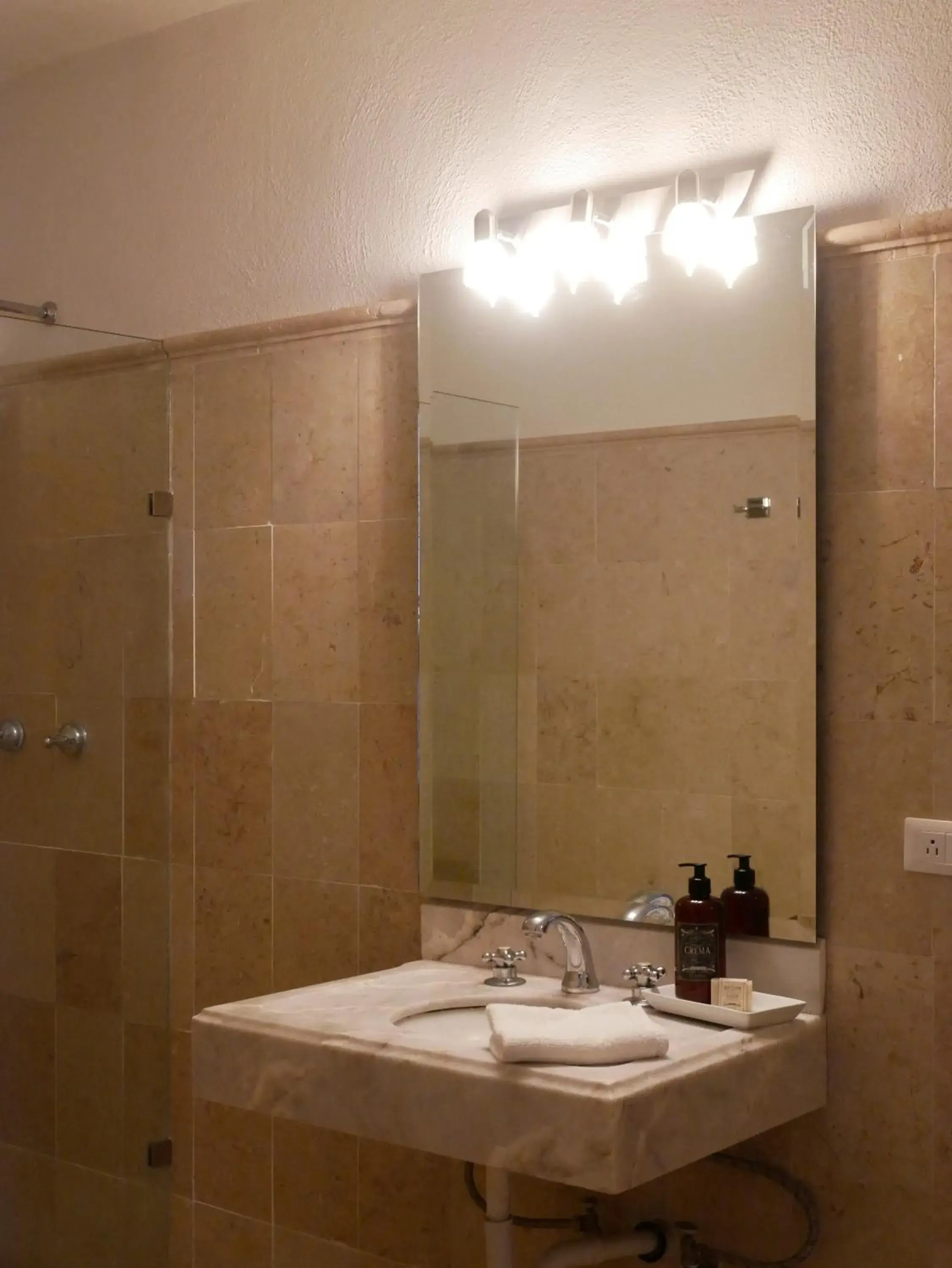 Deluxe Double Room with Two Double Beds in Hotel El Farol Deluxe Double Room with Two Double Beds in Hotel El Farol