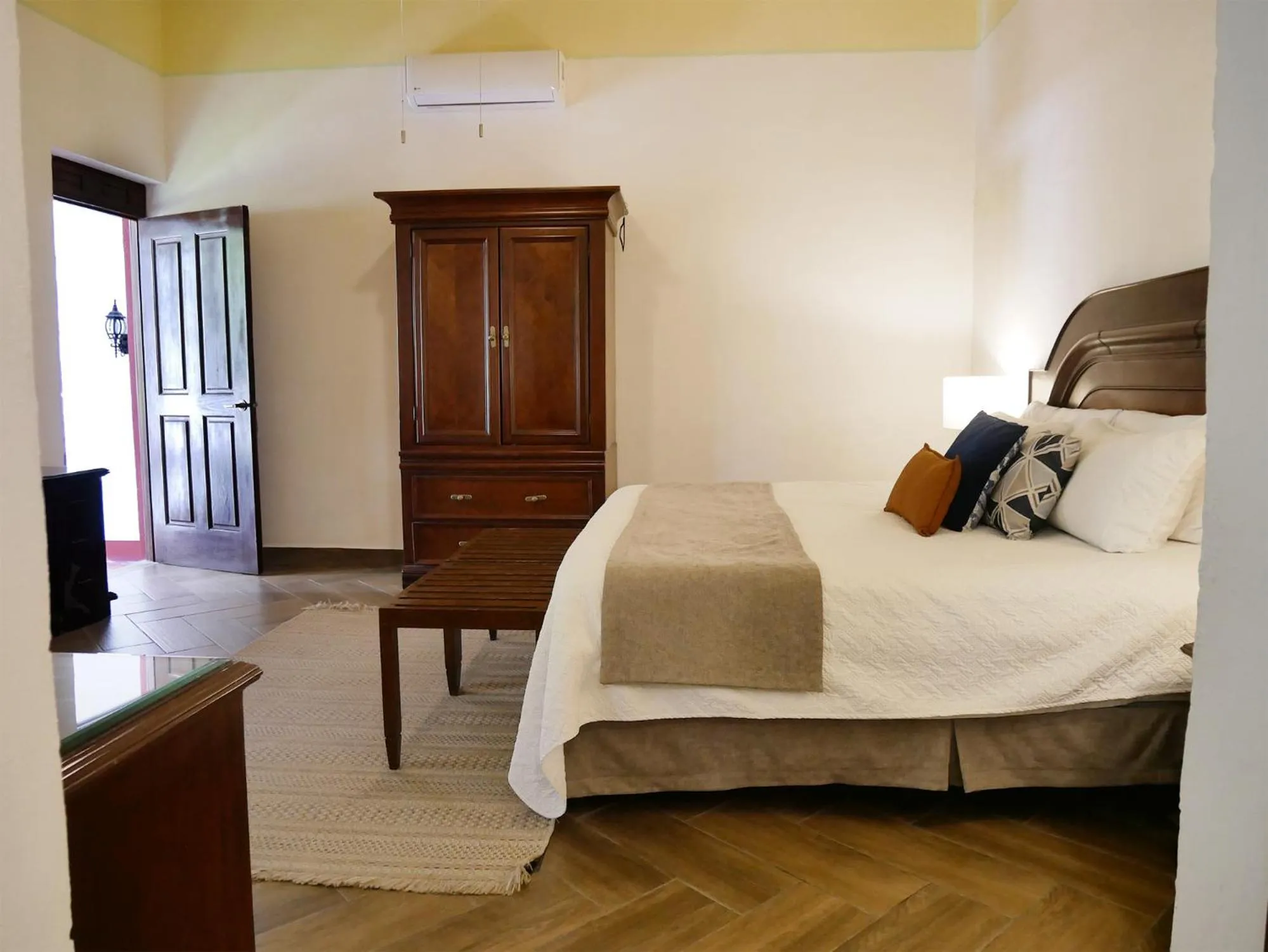 Bed in Hotel El Farol