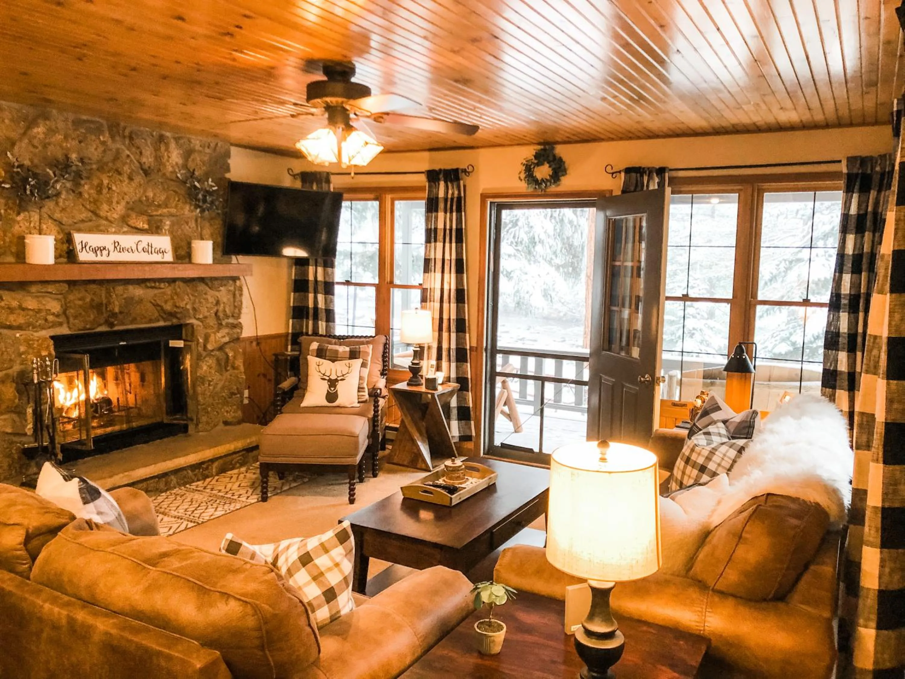 Riverfront Mountain Cottage Retreat