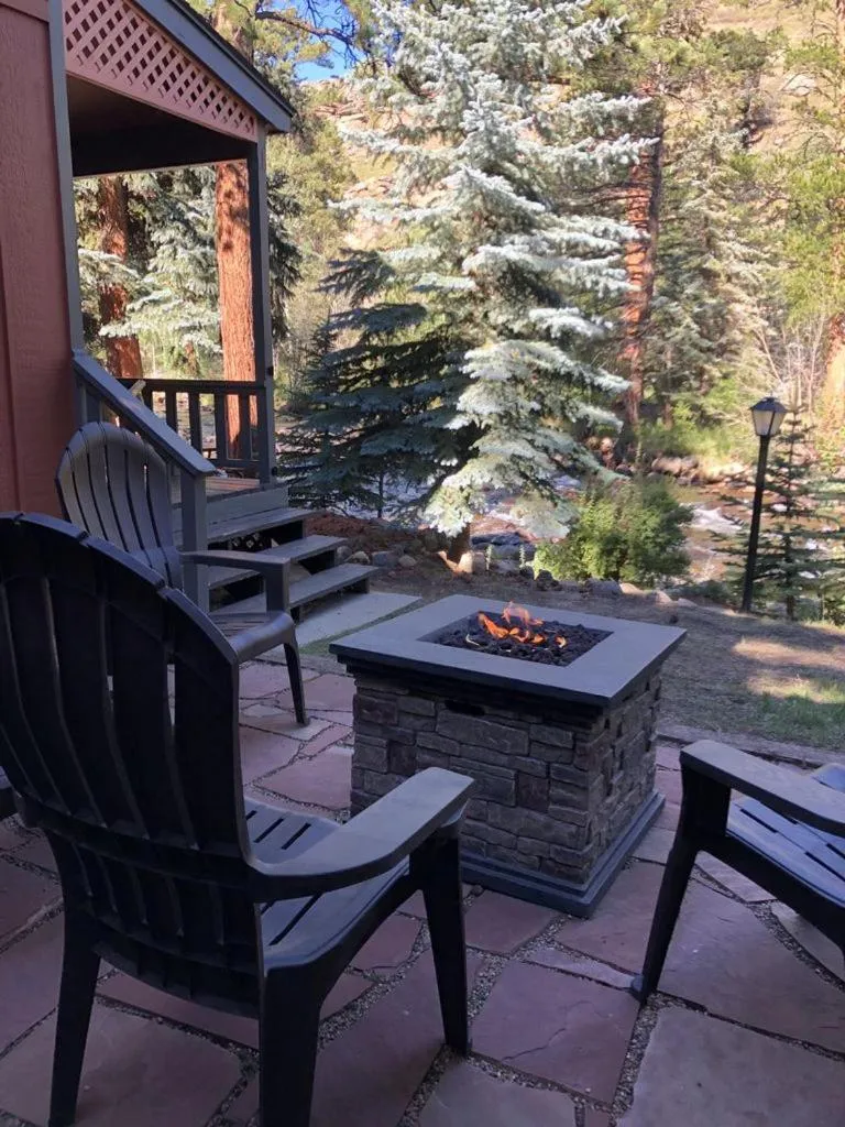 Riverfront Mountain Cottage Retreat