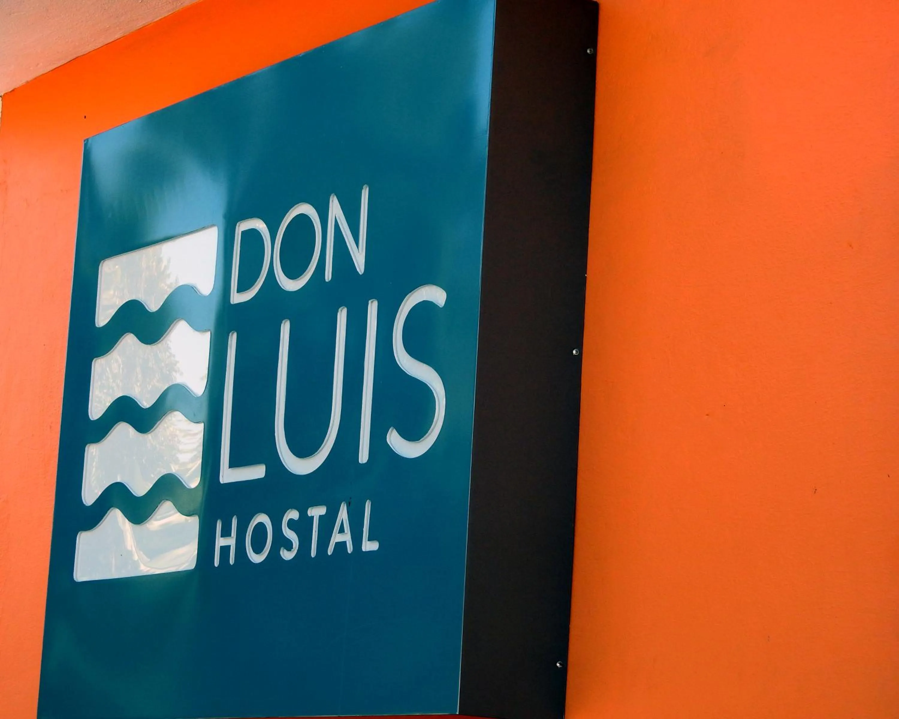 Property logo or sign in Don Luis Hostal - Sucursal Galeana - Tecolutla