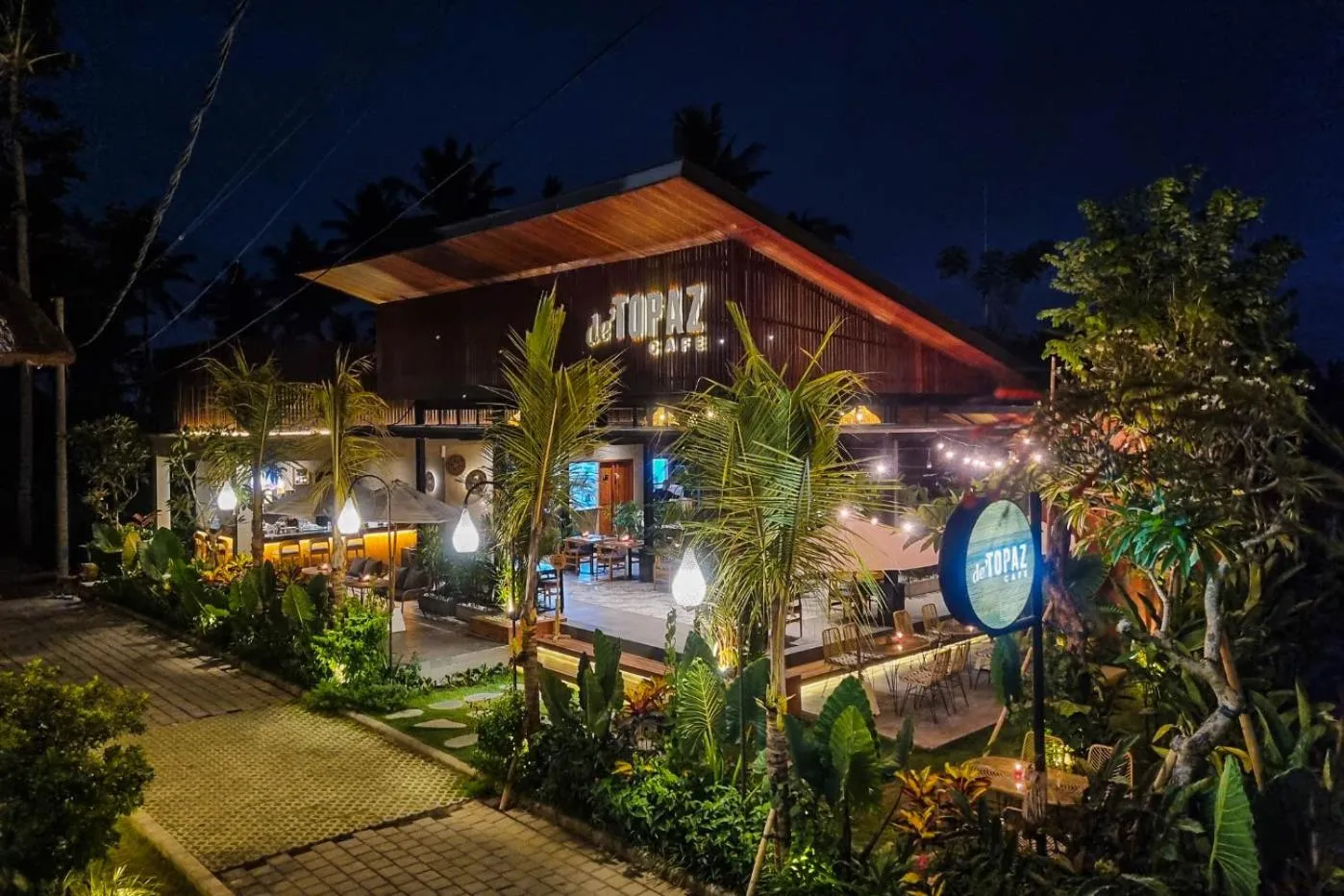 Restaurant/places to eat in Kahayana Suites Ubud