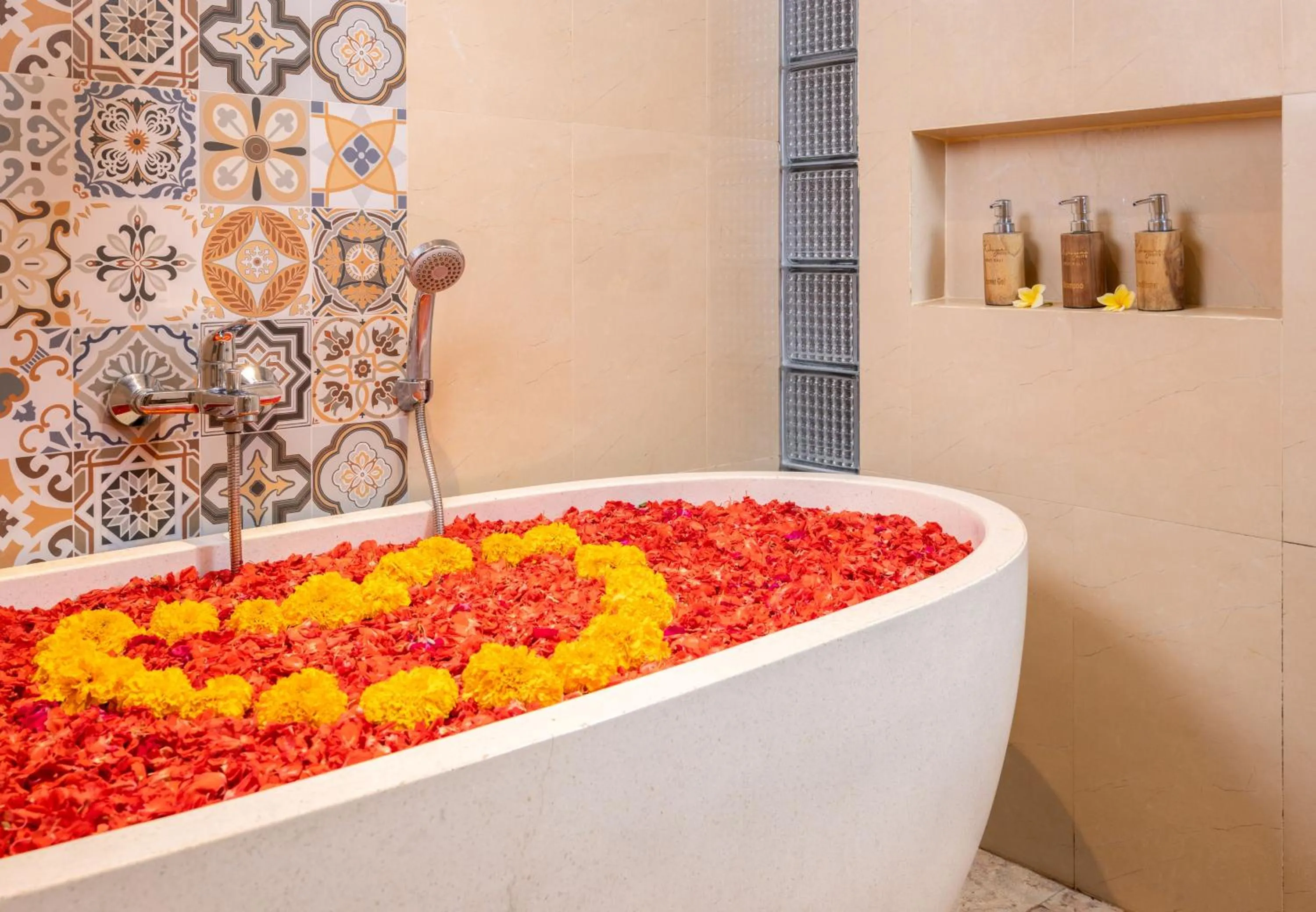 Bath in Kahayana Suites Ubud