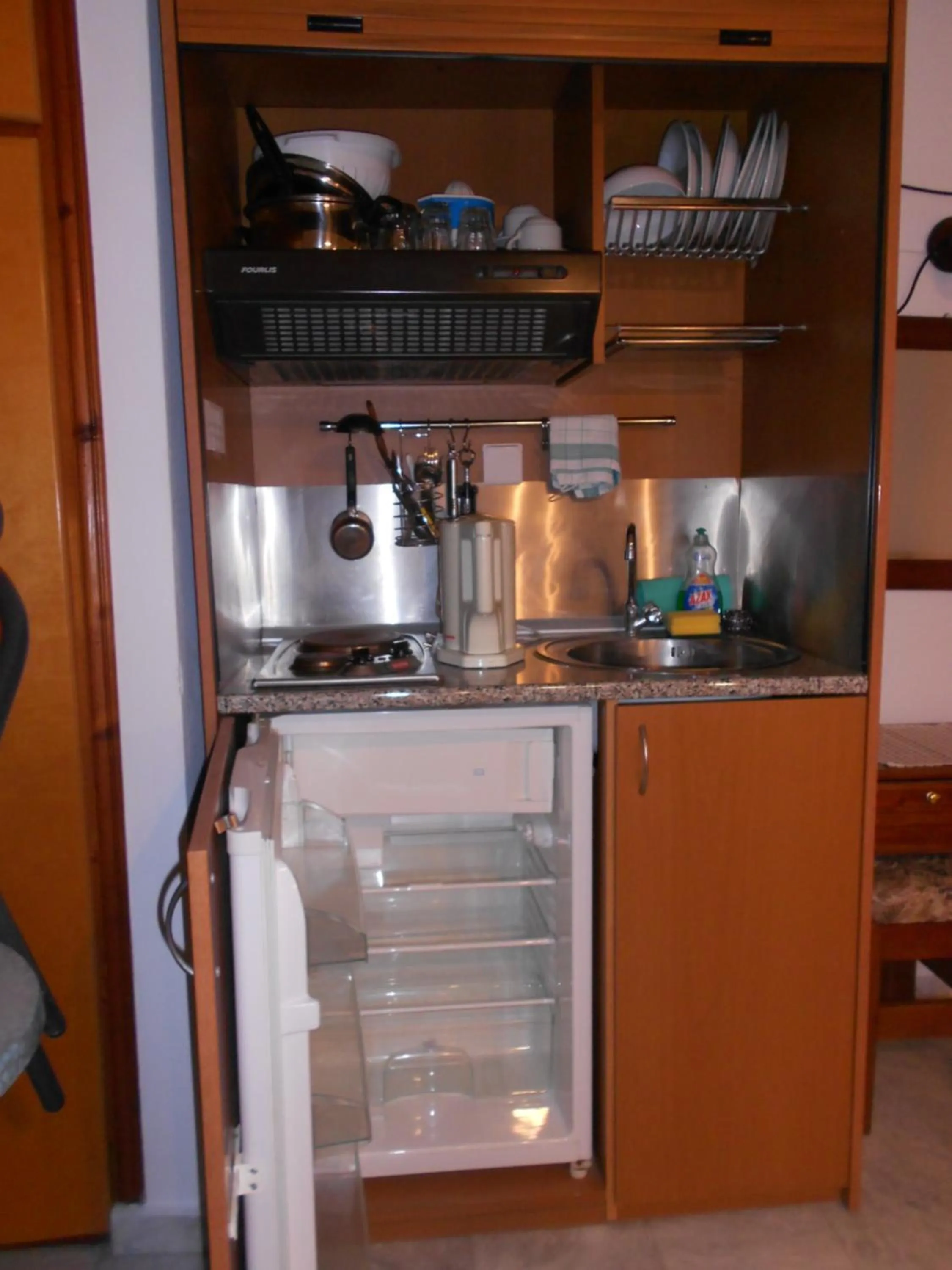 Coffee/tea facilities in Zorbas Hotel