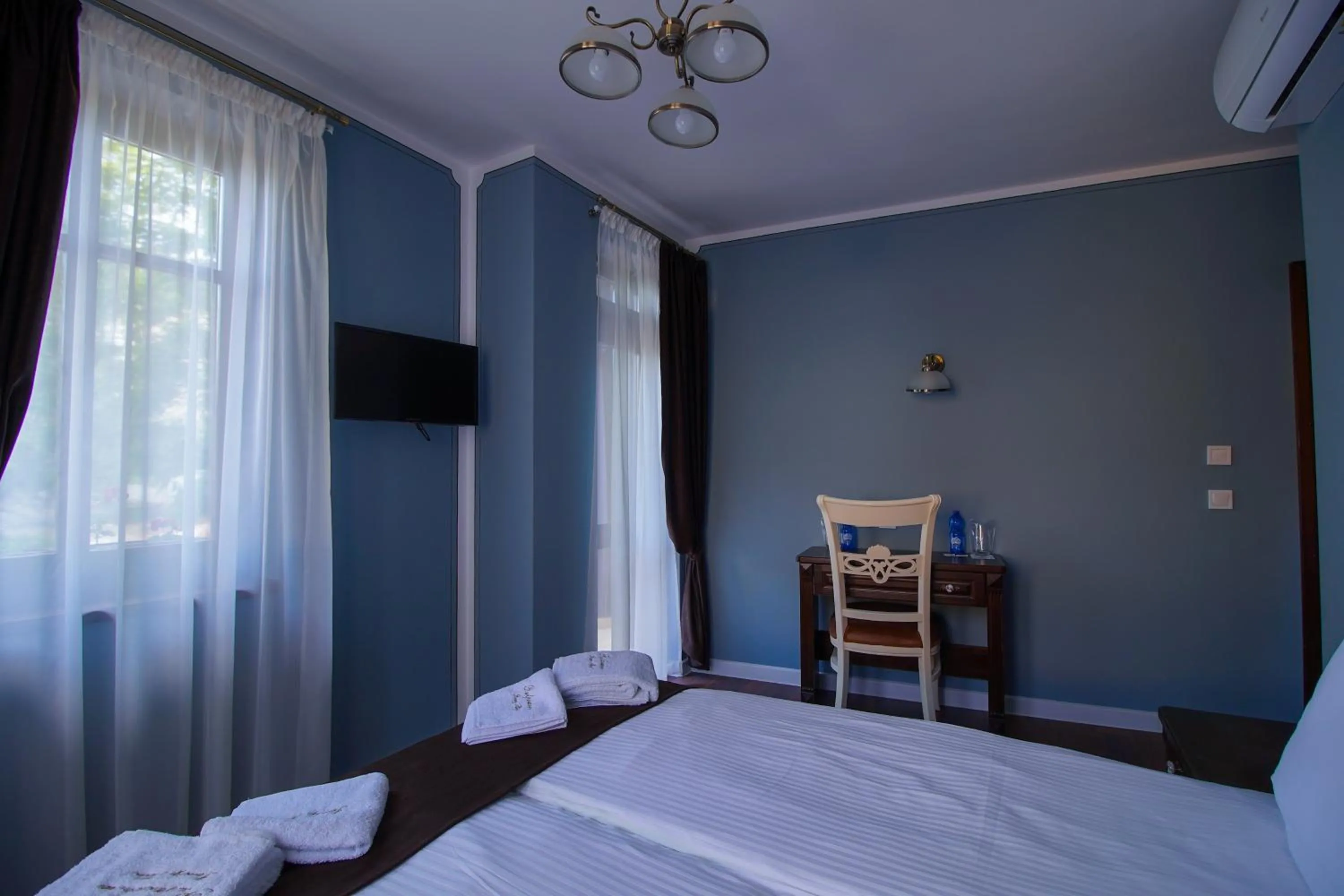 TV and multimedia in Pulpudeva Family Hotel