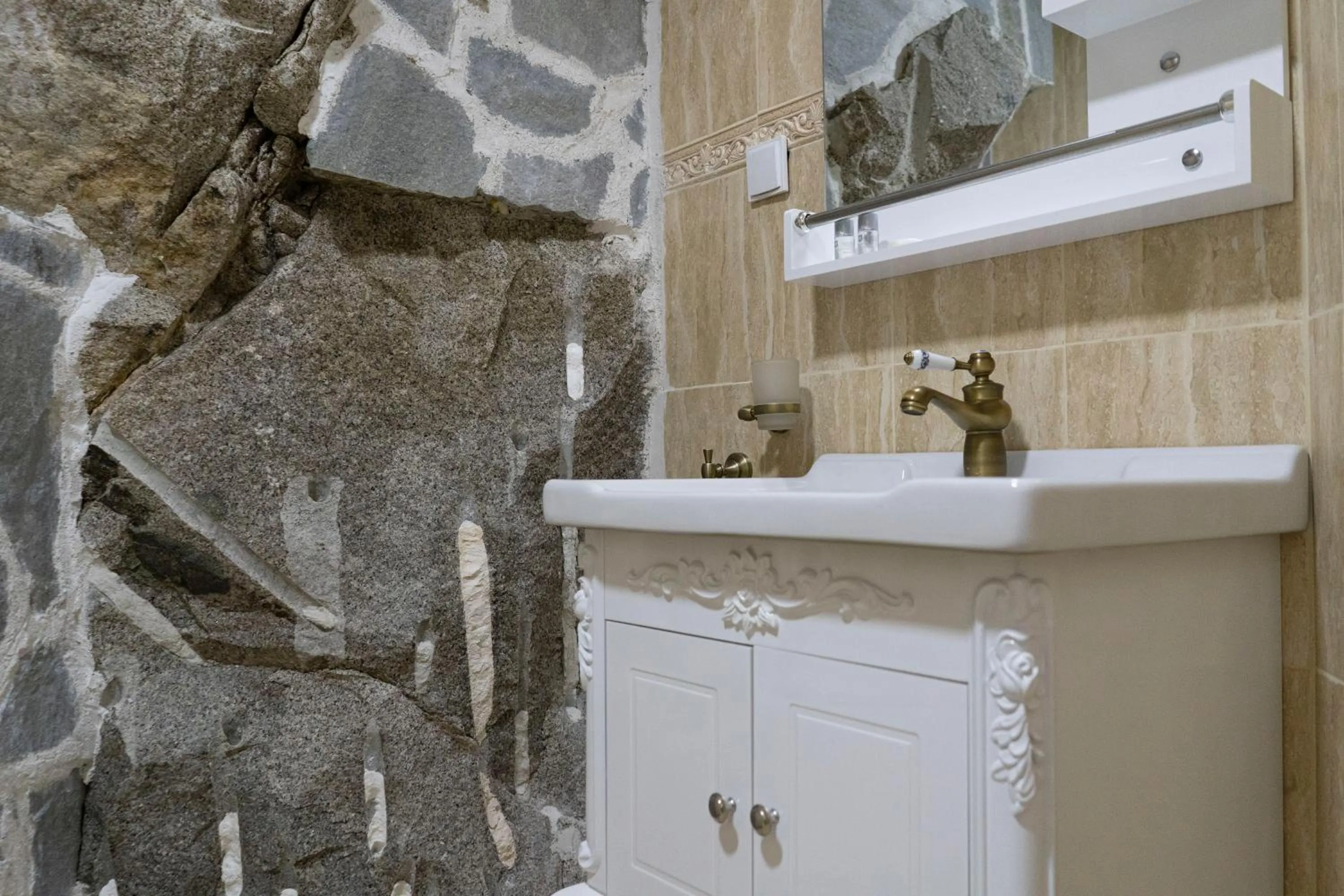 Bathroom in Pulpudeva Family Hotel