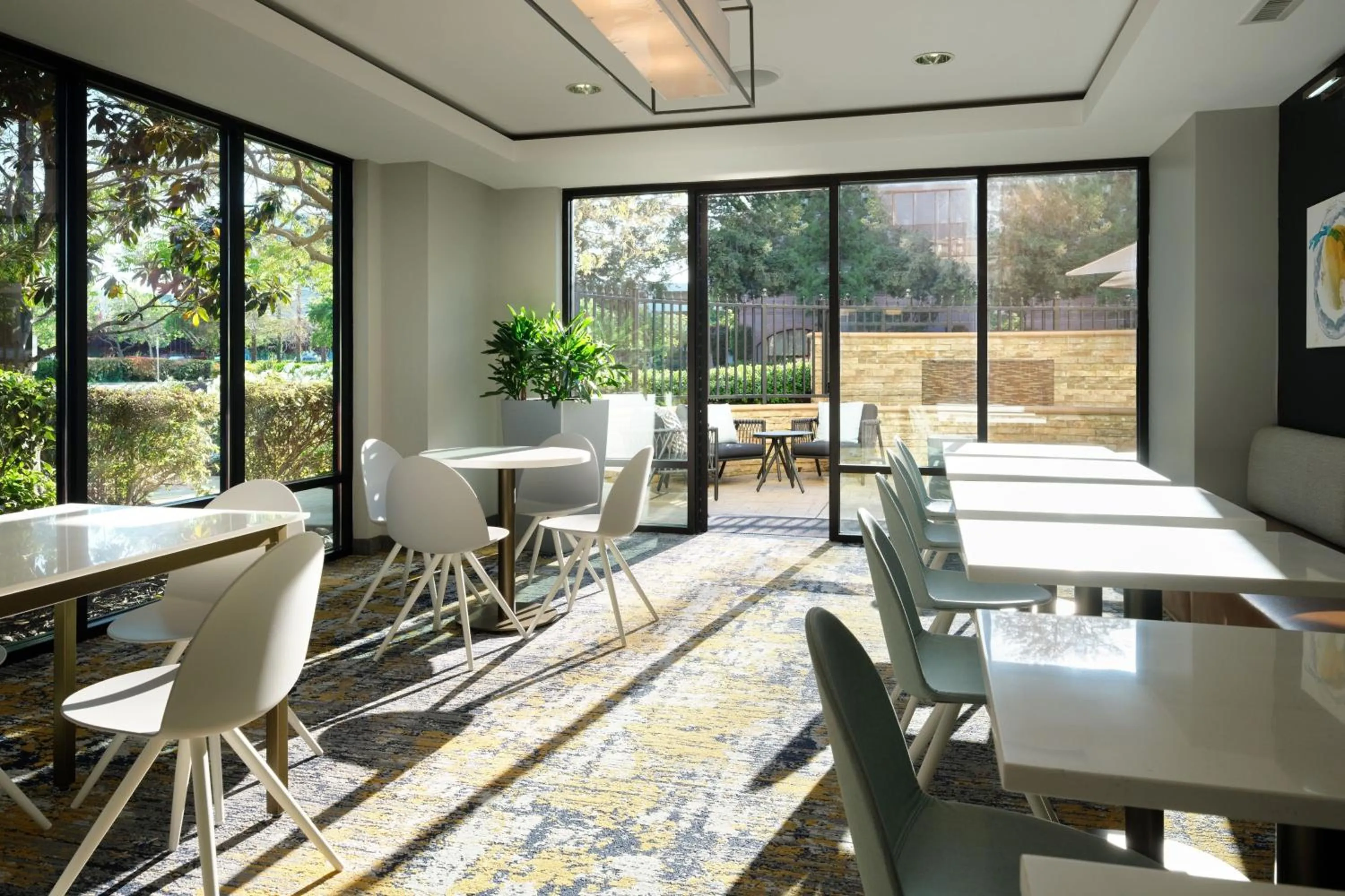 Breakfast in TownePlace Suites San Jose Santa Clara