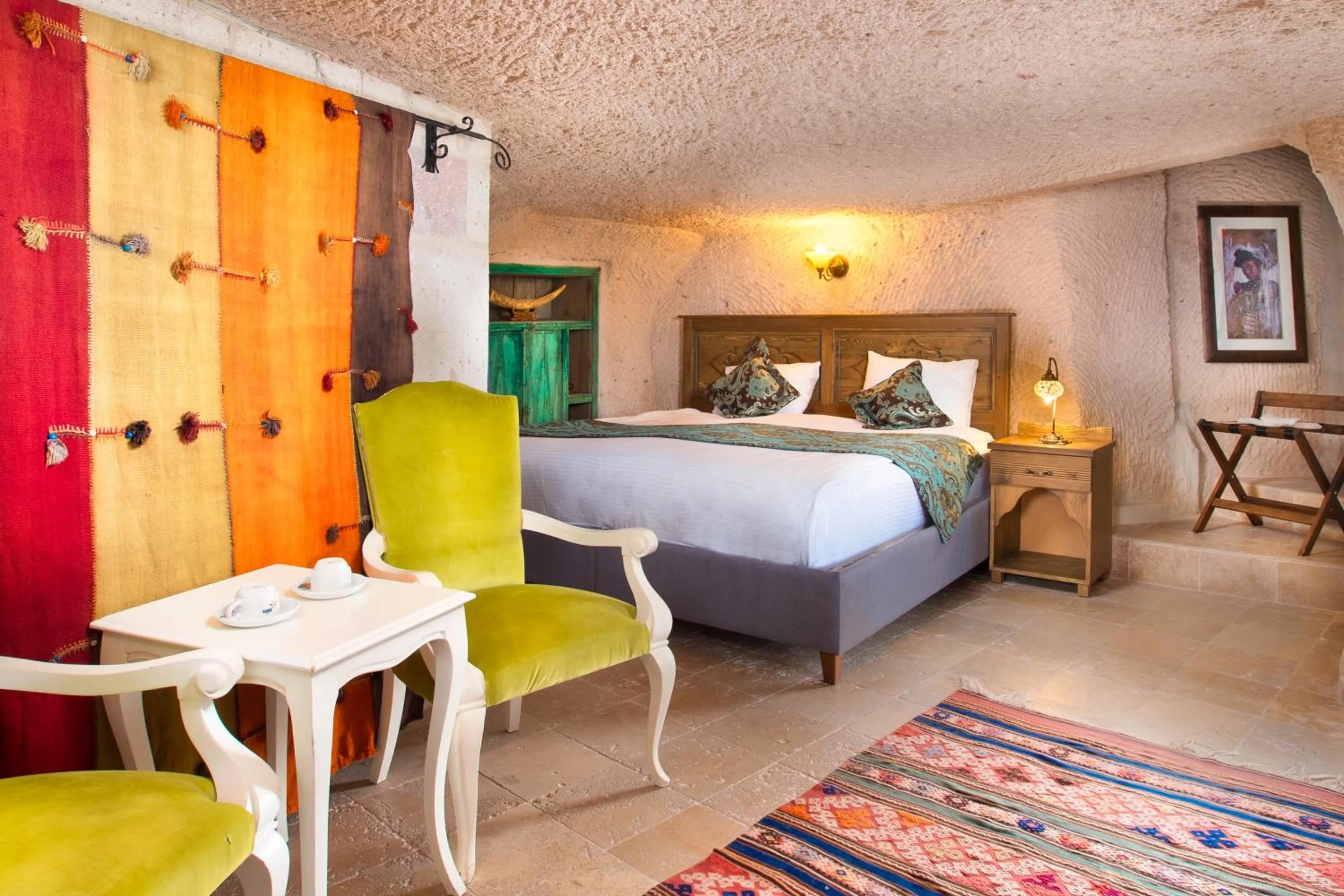 Coffee/tea facilities, Bed in Cappadocia Fairy Chimneys Selfie Cave Hotels - Special Class