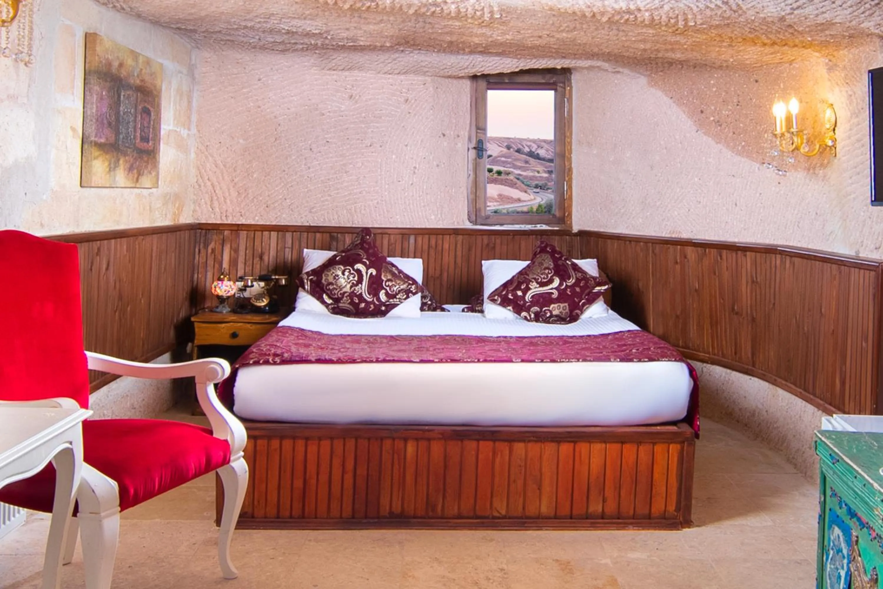 Bed in Cappadocia Fairy Chimneys Selfie Cave Hotels - Special Class