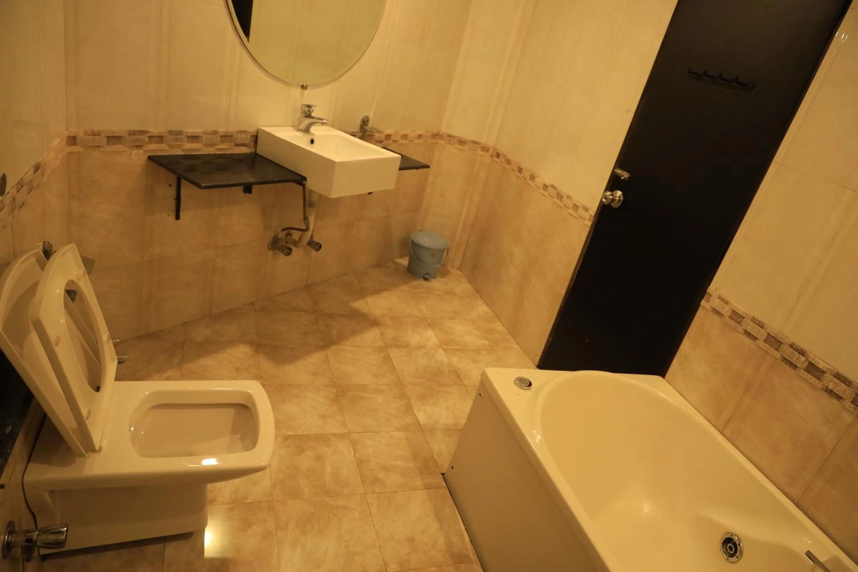 Bathroom in Hotel Pratap Heritage