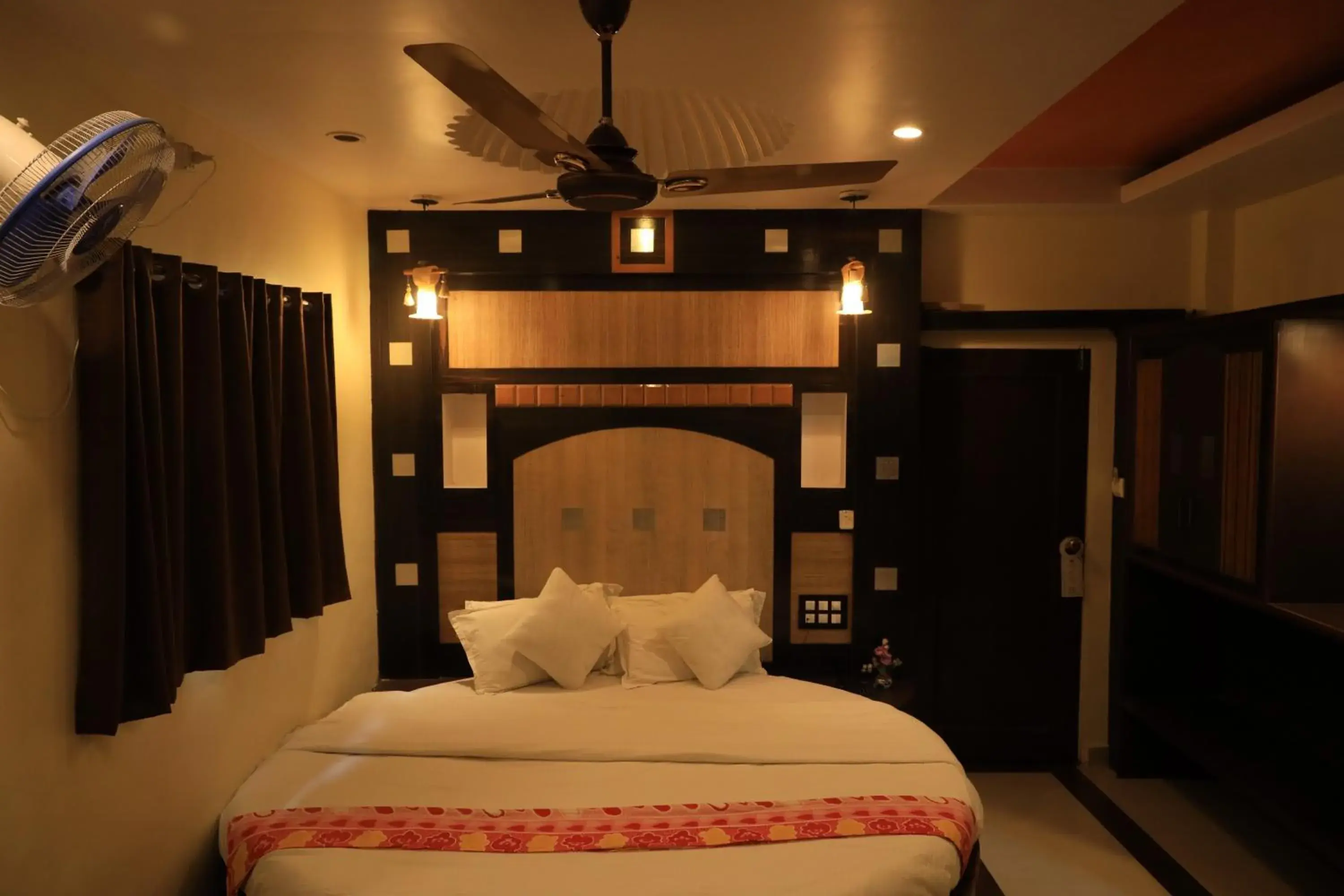 Deluxe Quadruple Room in Hotel Pratap Heritage Deluxe Quadruple Room in Hotel Pratap Heritage