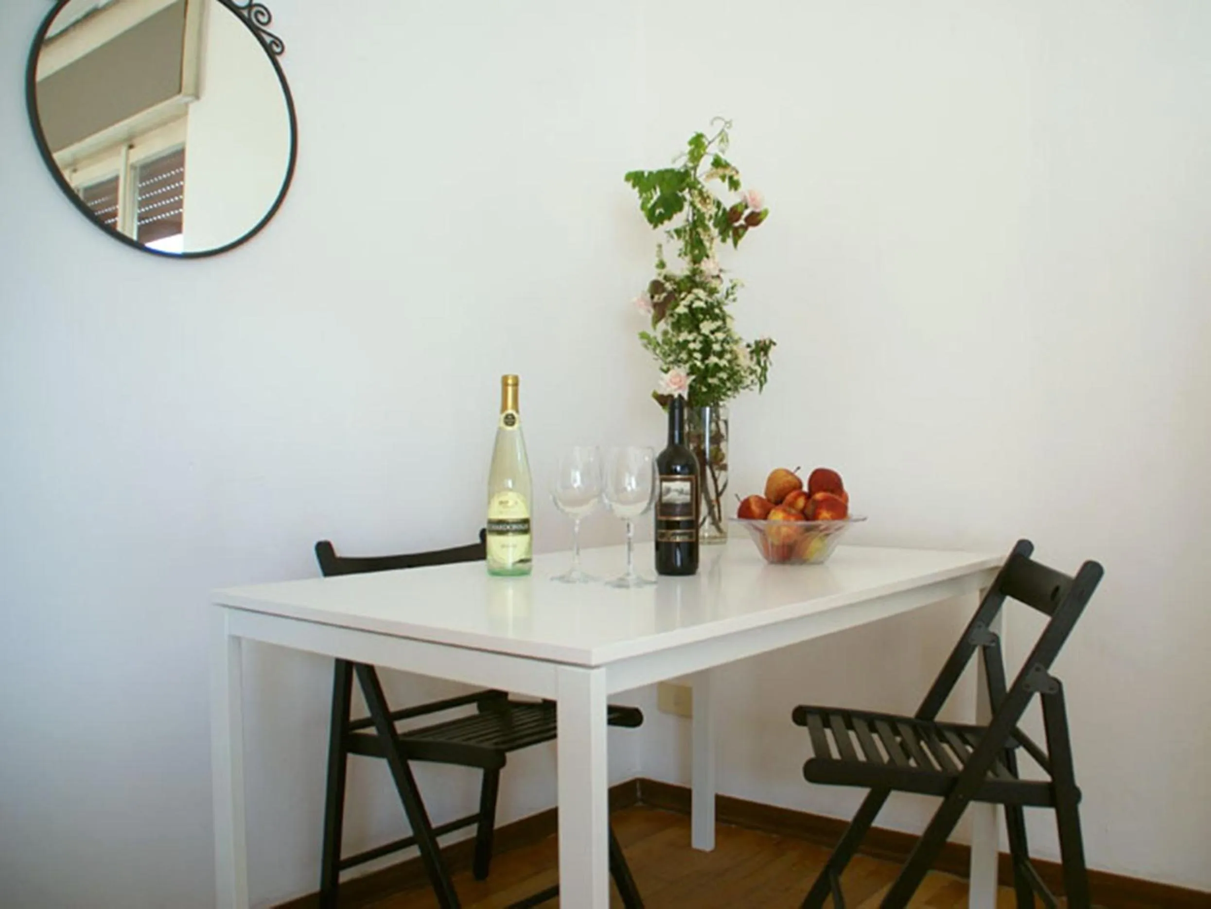 Drinks in Hostel Colours