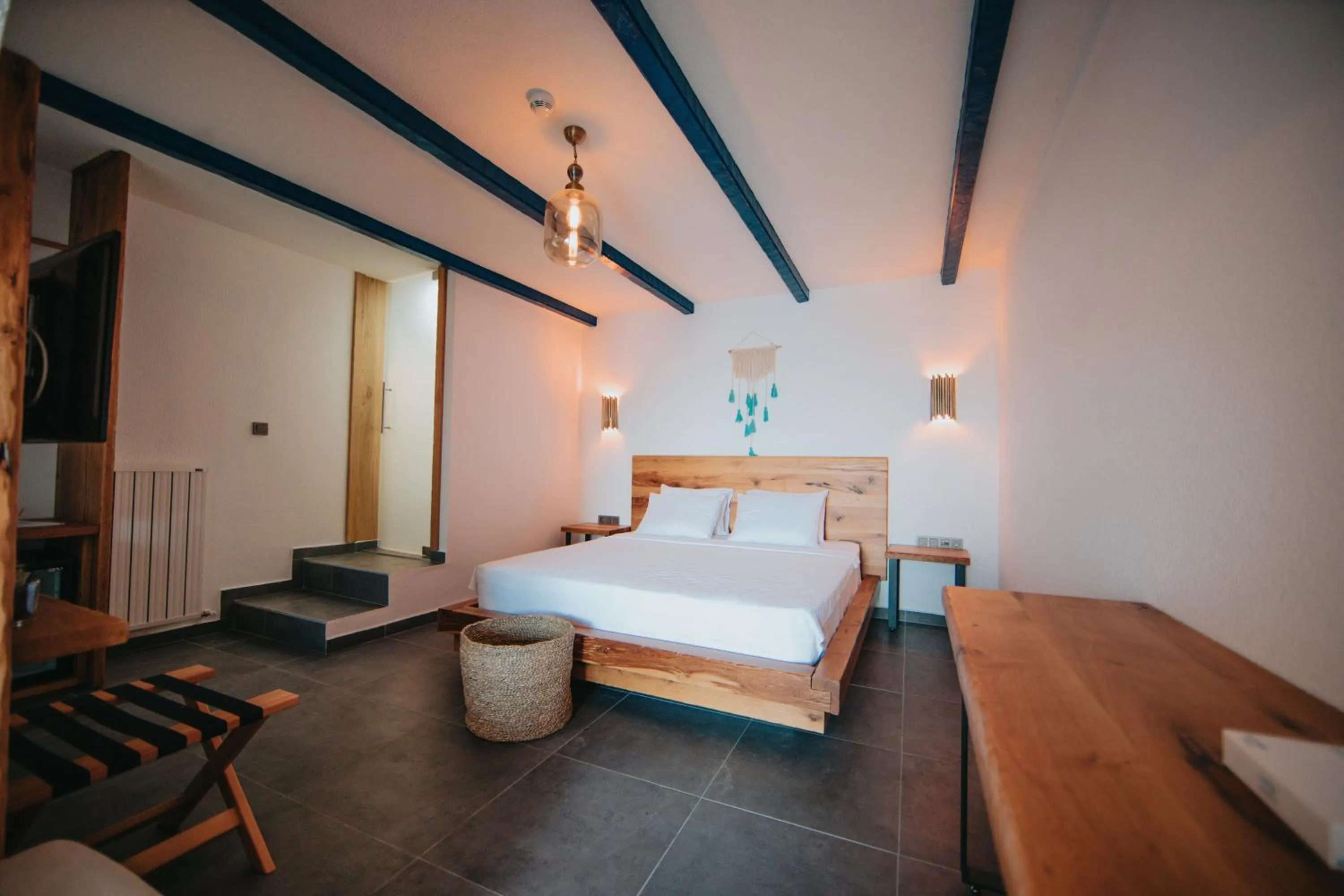 Bedroom, Bed in Büyükada Loc'ada