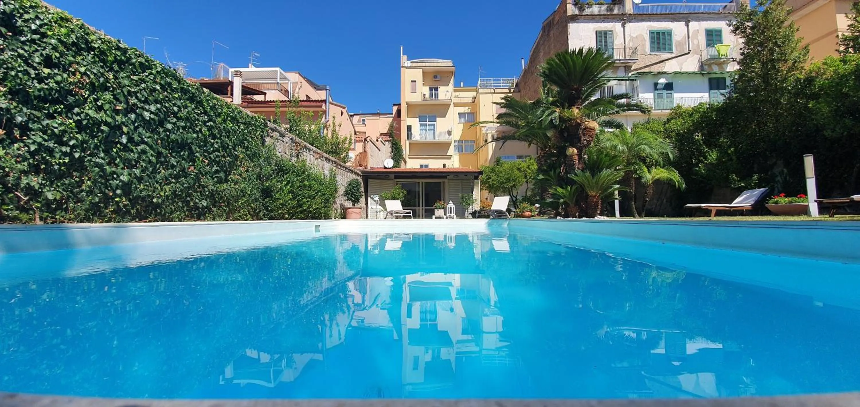 Property building in Casa Castagna