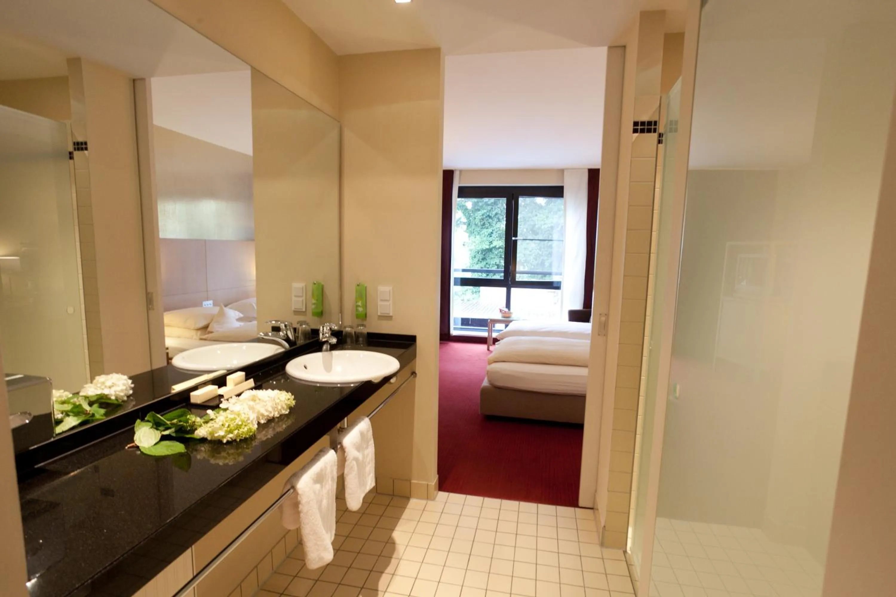 Bathroom, Bed in Hotel Schepers